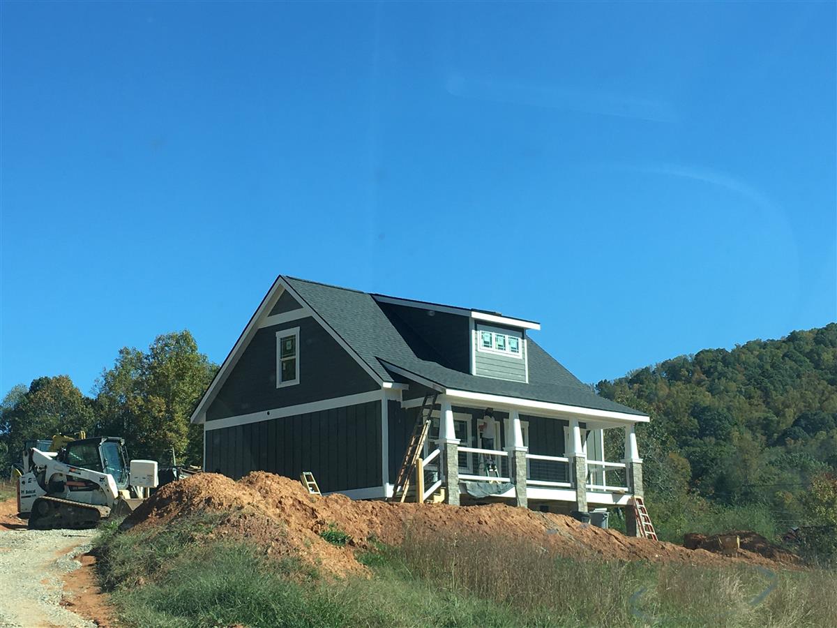 A picture of the property located at 105 BOBBY RIDGE DR, LEICESTER NC 28748.