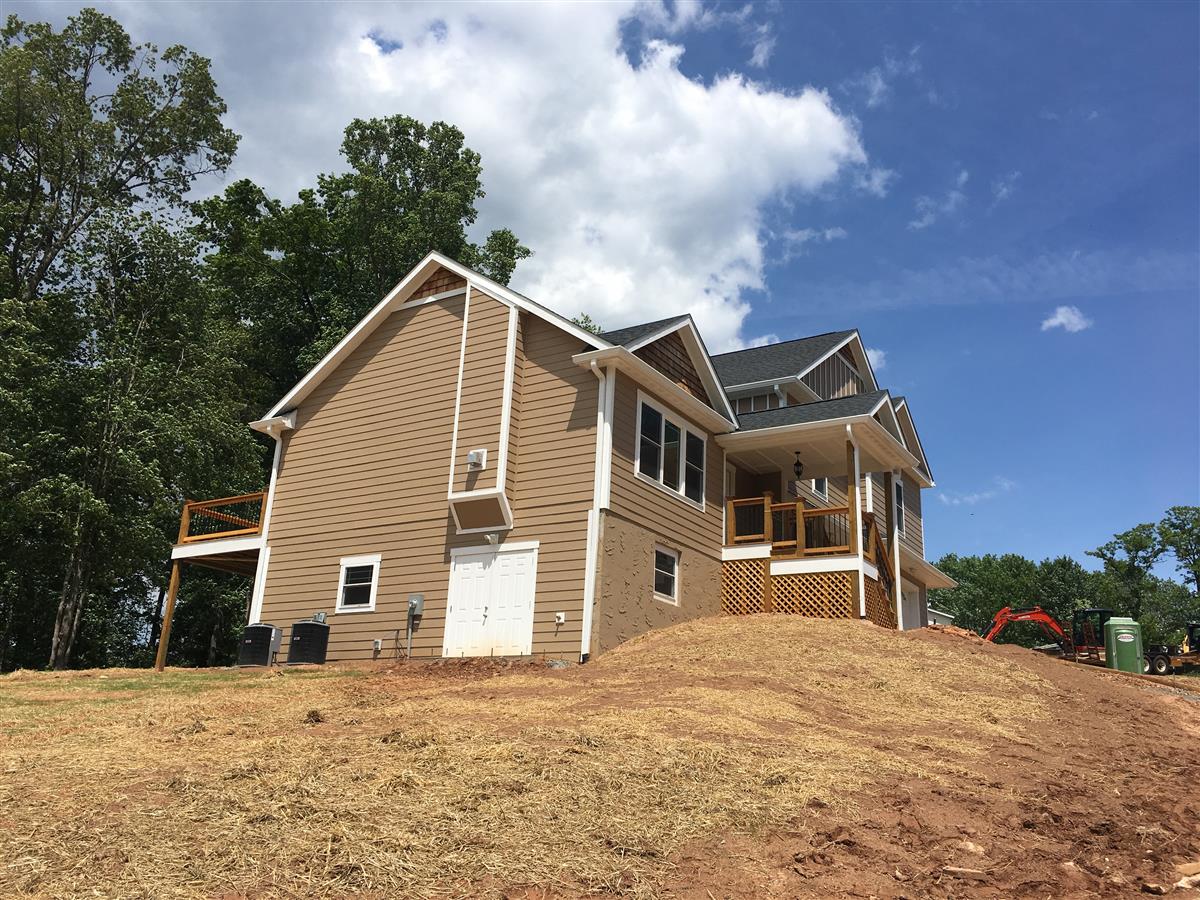 A picture of the property located at 109 BOBBY RIDGE DR, LEICESTER NC 28748.