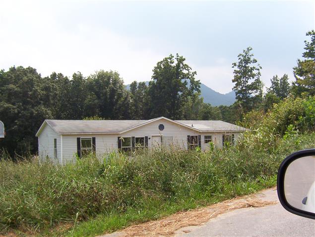A picture of the property located at 18 DOROTHY LN, LEICESTER NC 28748.