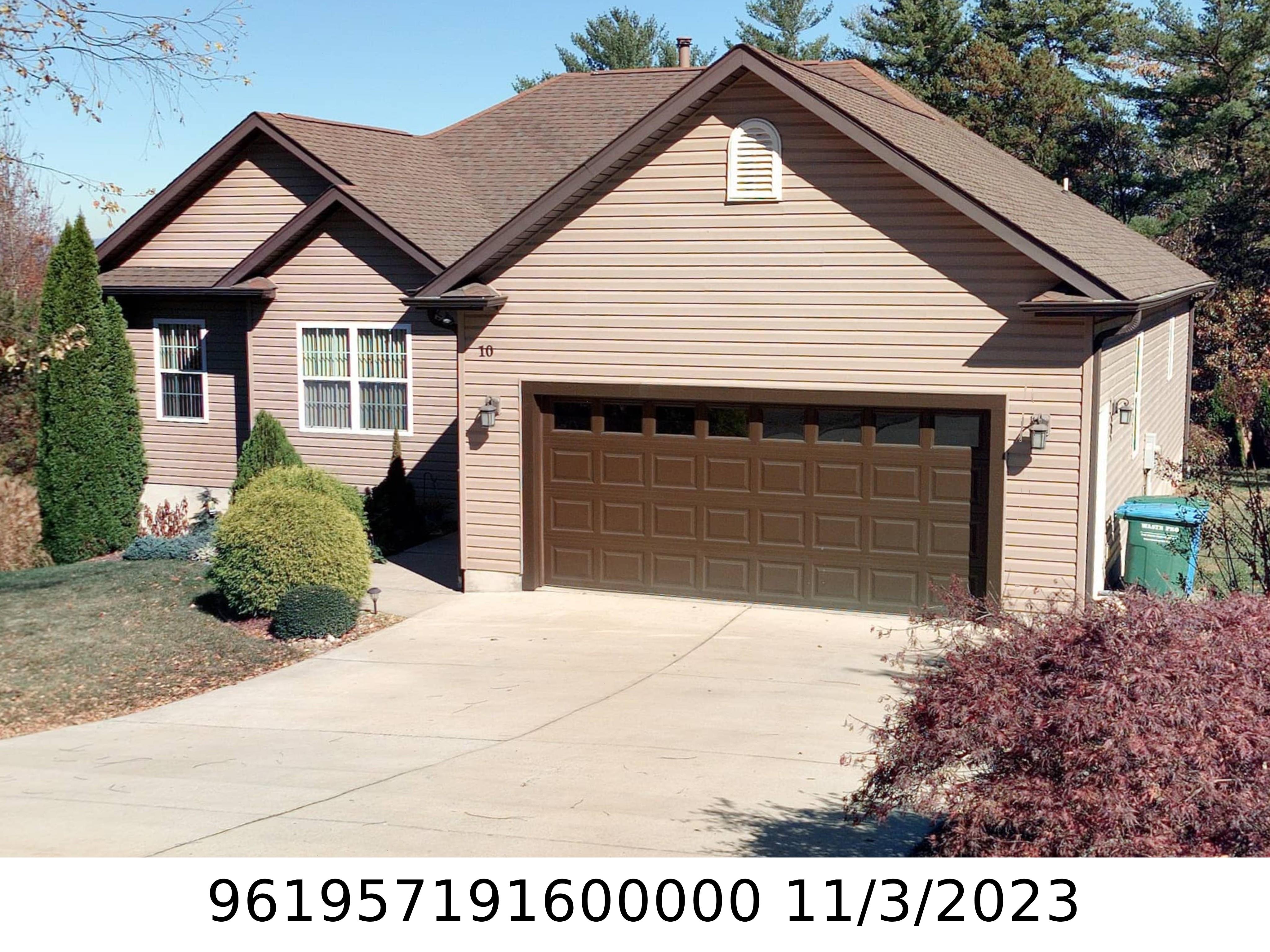 A picture of the property located at 10 MOSS PINK PL, ASHEVILLE NC 28806.