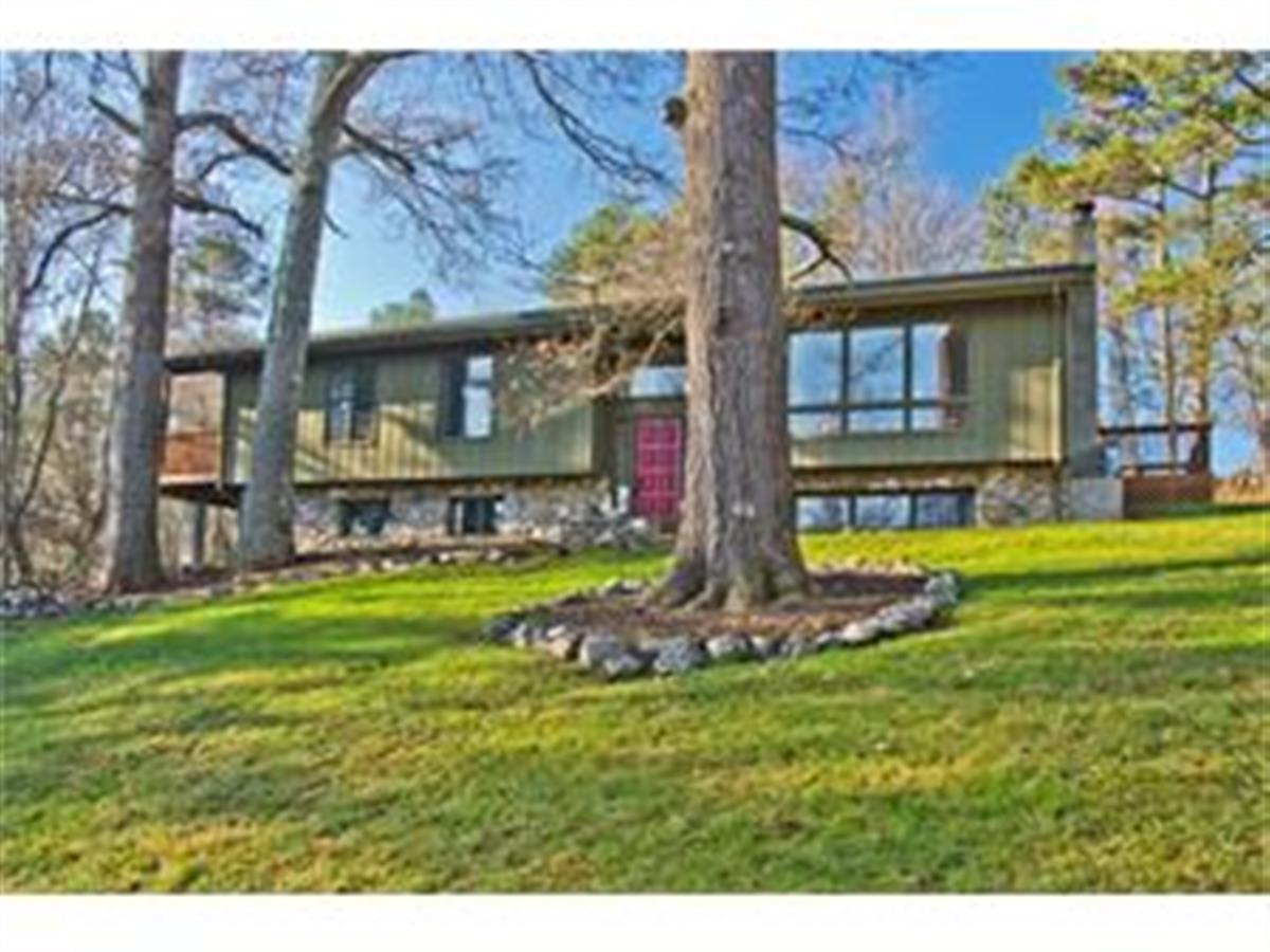 A picture of the property located at 7 LEILA LN, ASHEVILLE NC 28806.