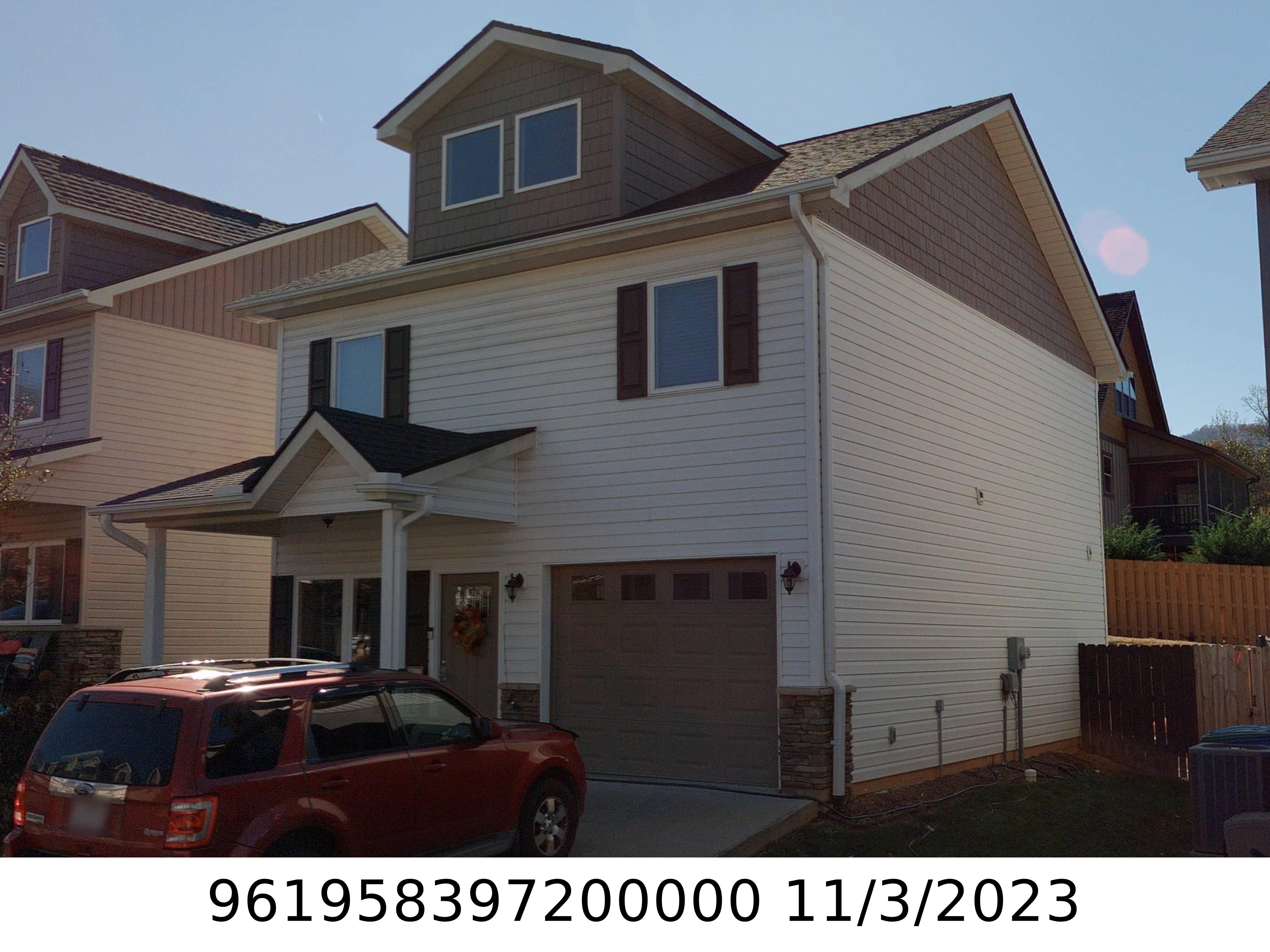 A picture of the property located at 18 ENGLISH IVY RD, ASHEVILLE NC 28806.