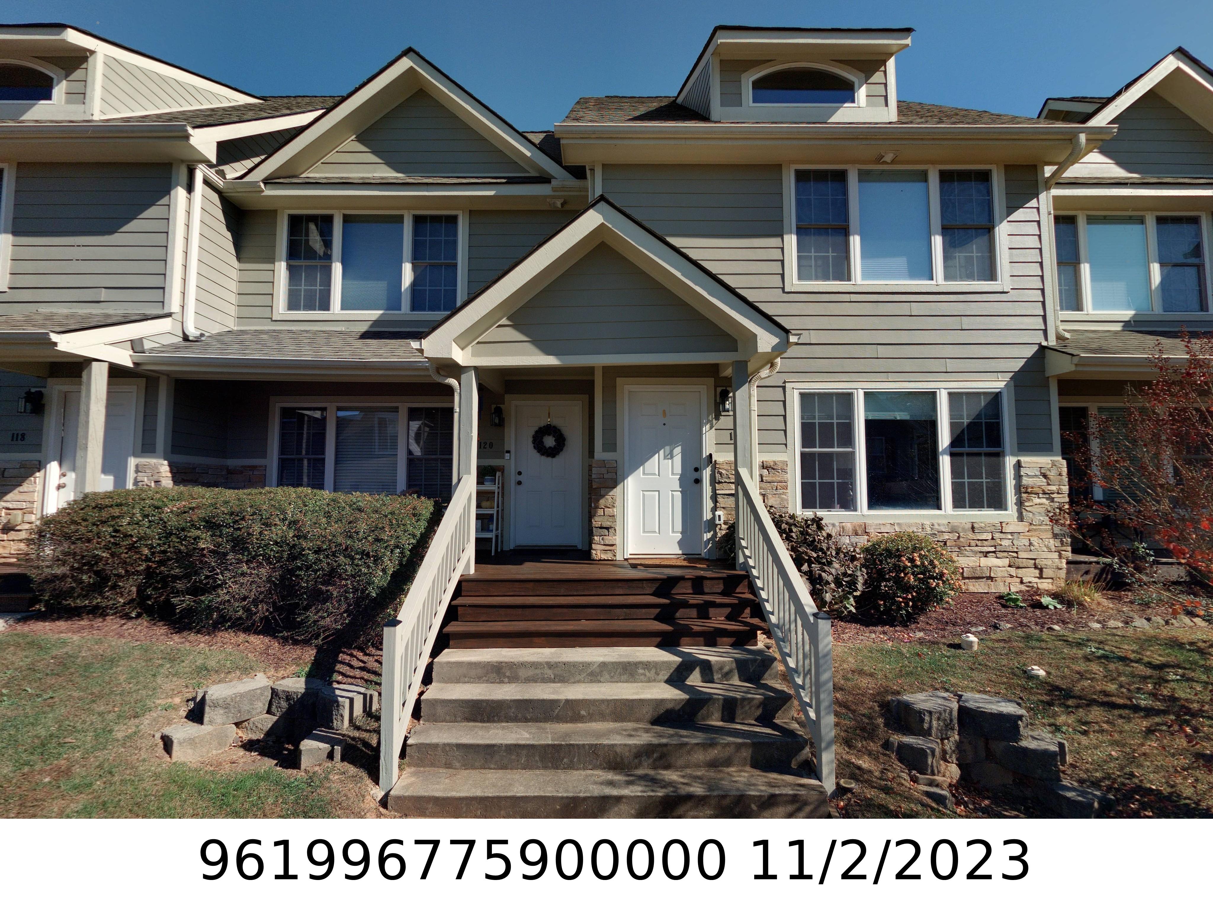 A picture of the property located at 122 ROTUNDA CIR, ASHEVILLE NC 28806.