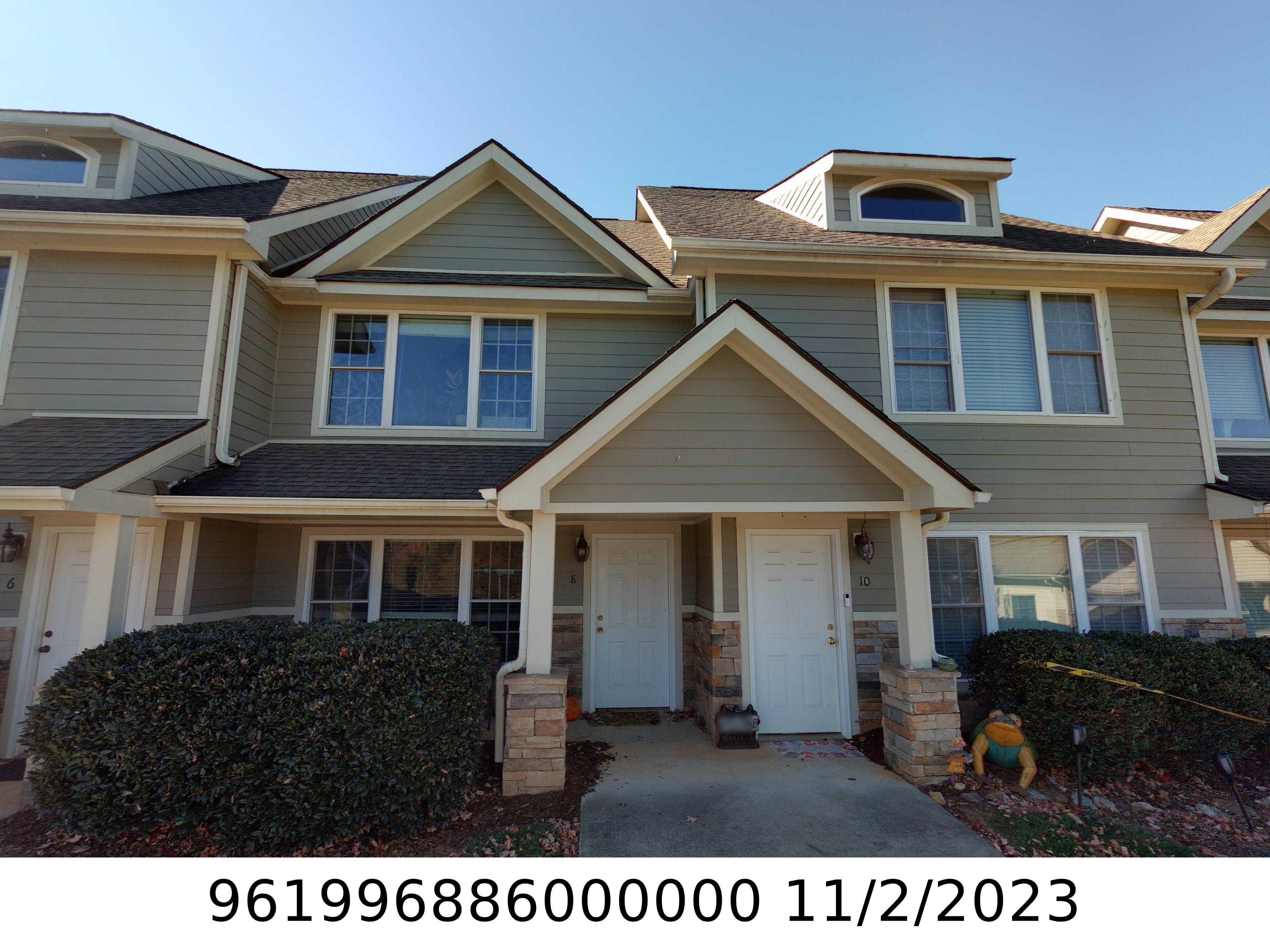 A picture of the property located at 8 ROTUNDA CIR, ASHEVILLE NC 28806.