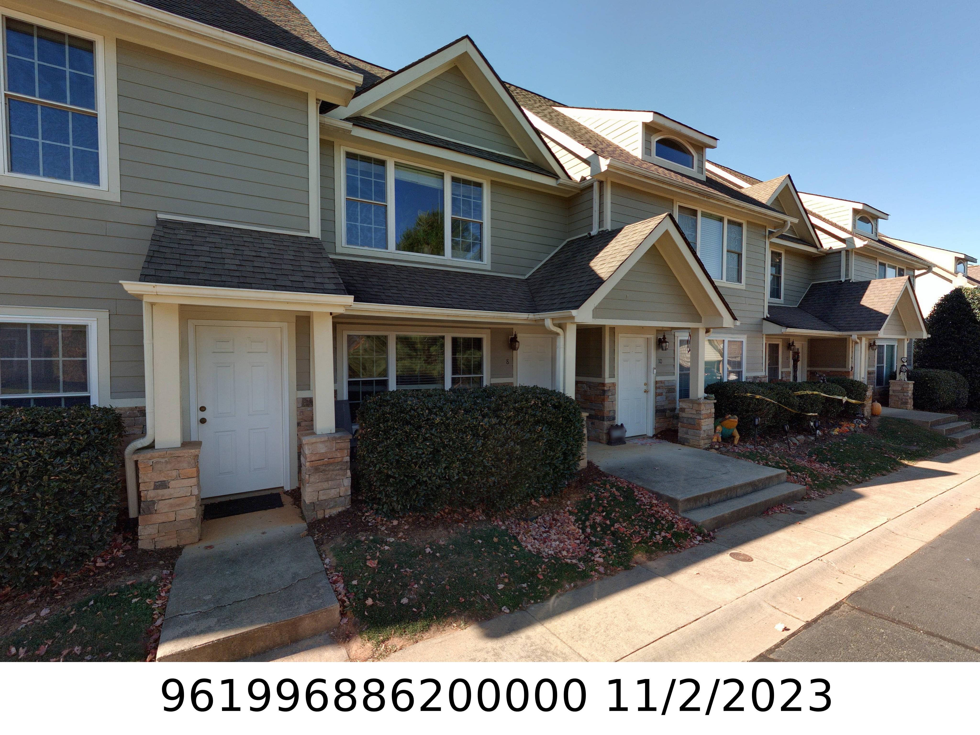 A picture of the property located at 10 ROTUNDA CIR, ASHEVILLE NC 28806.