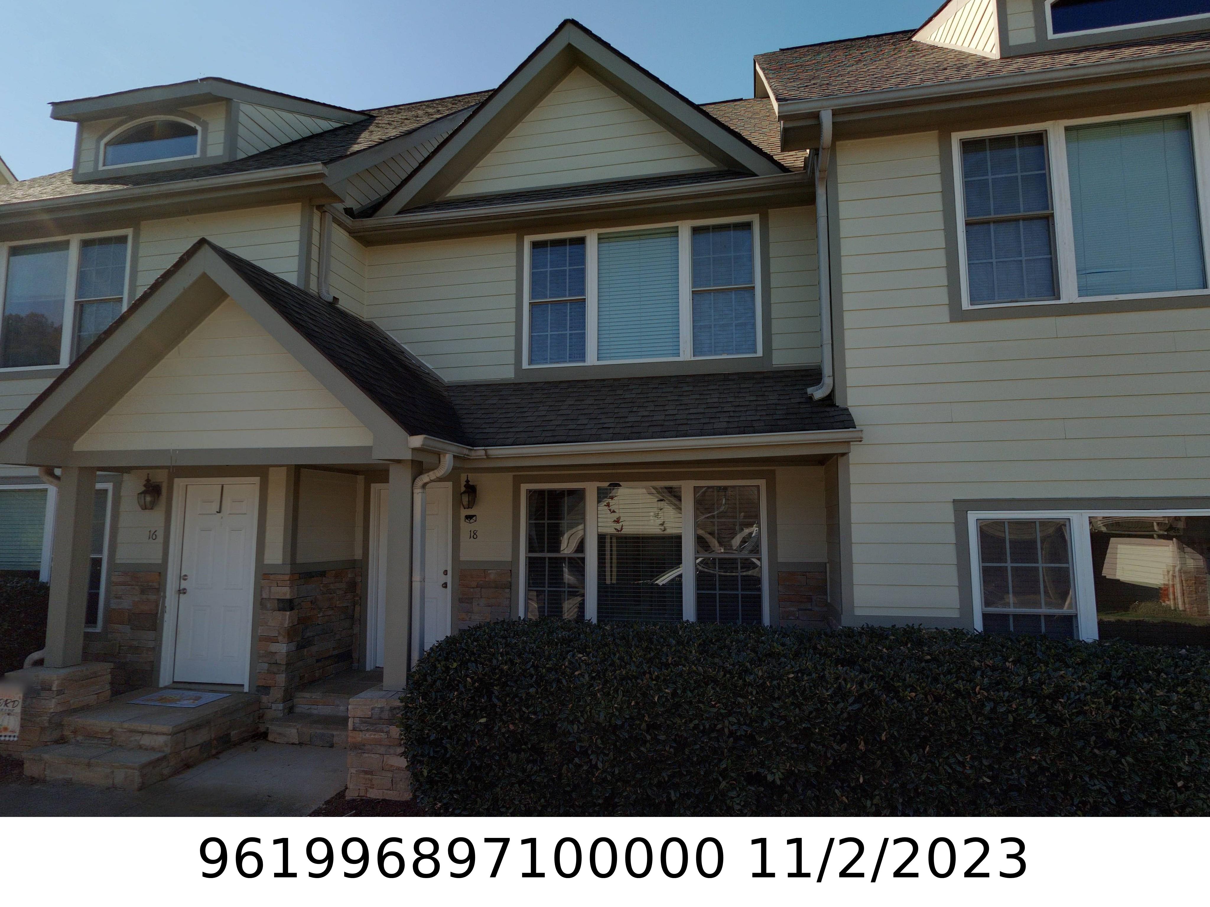 A picture of the property located at 18 ROTUNDA CIR, ASHEVILLE NC 28806.