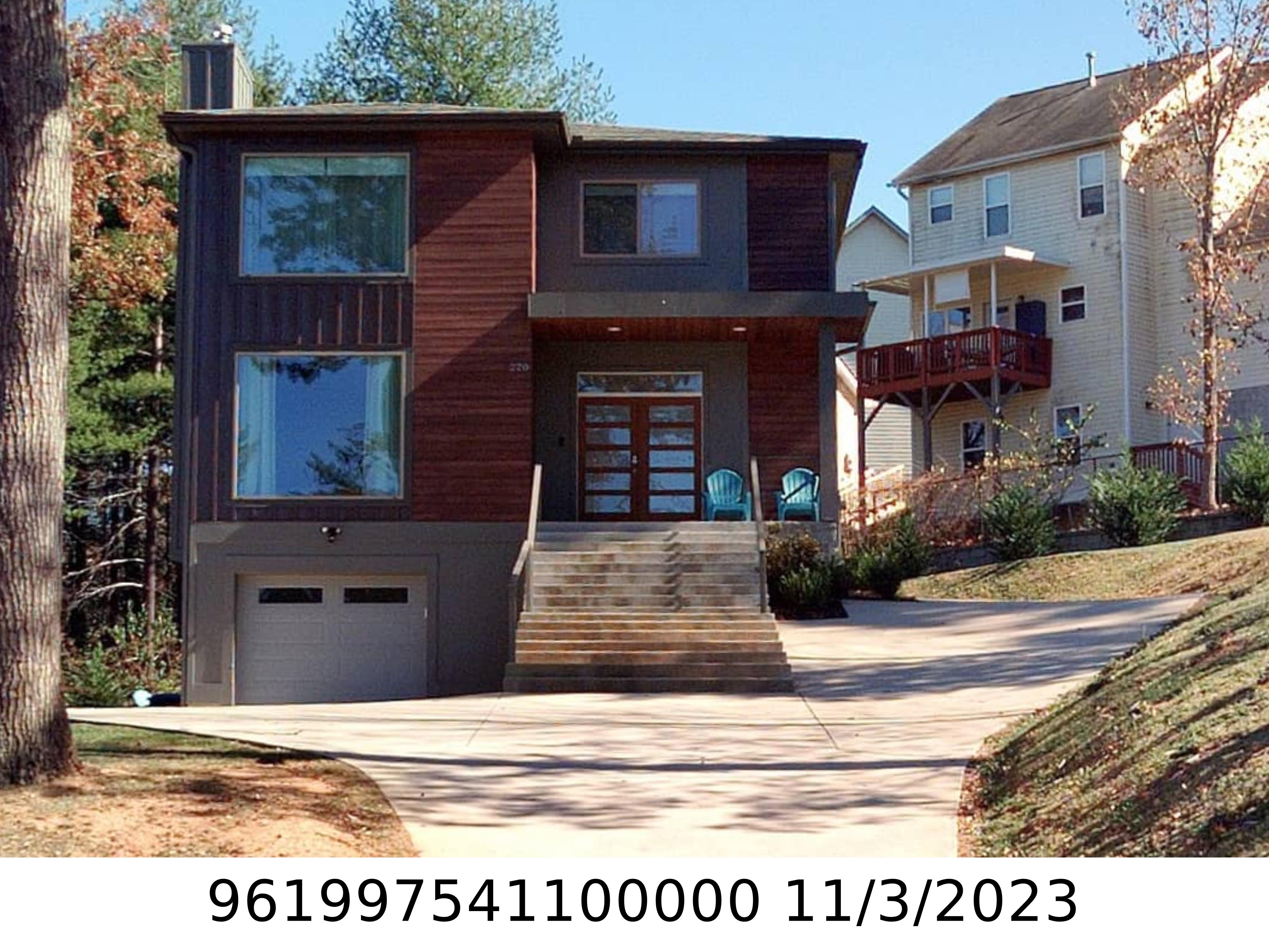 A picture of the property located at 220 CHRISTINA CT, ASHEVILLE NC 28806.