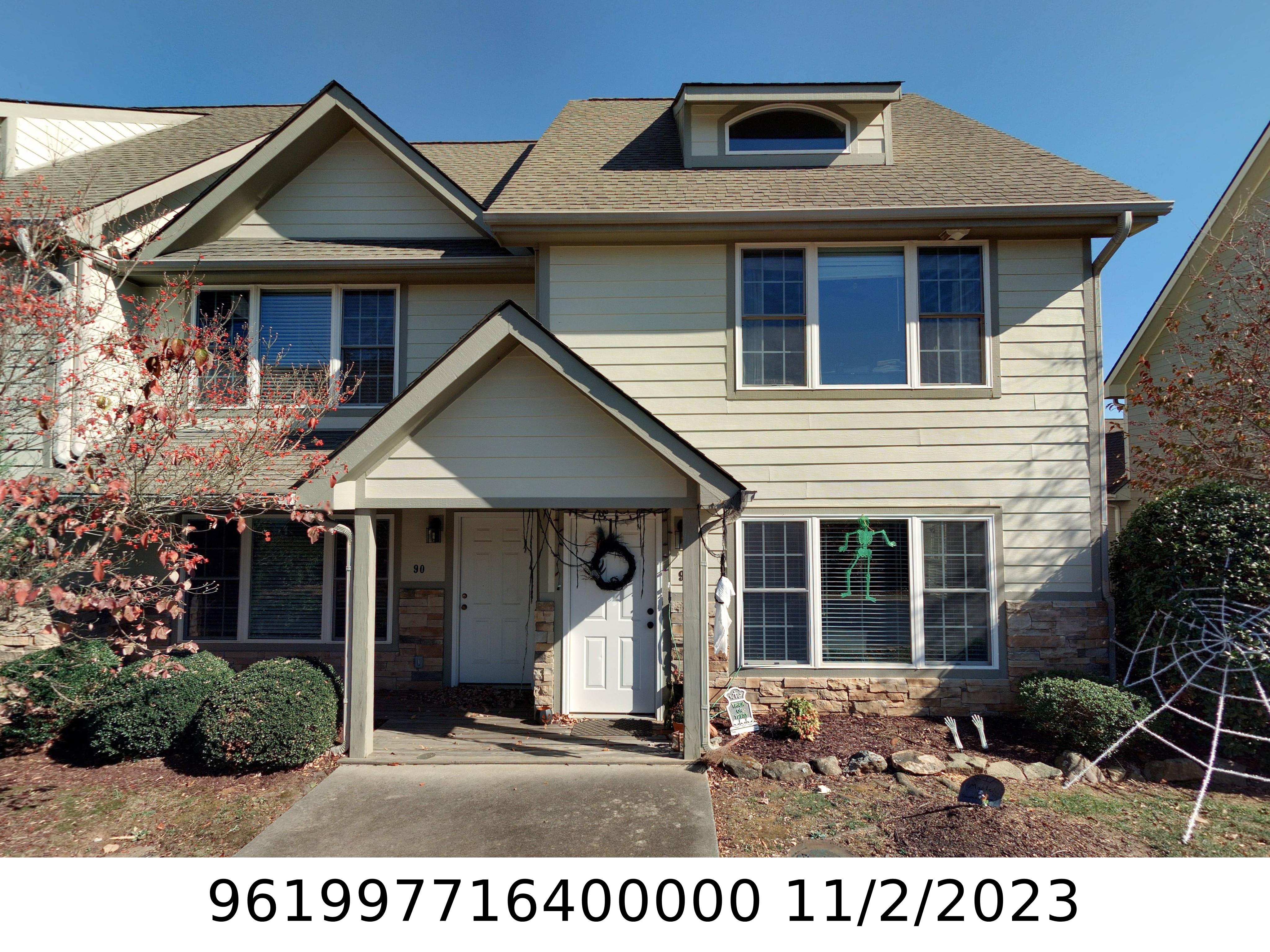 A picture of the property located at 92 ROTUNDA CIR, ASHEVILLE NC 28806.