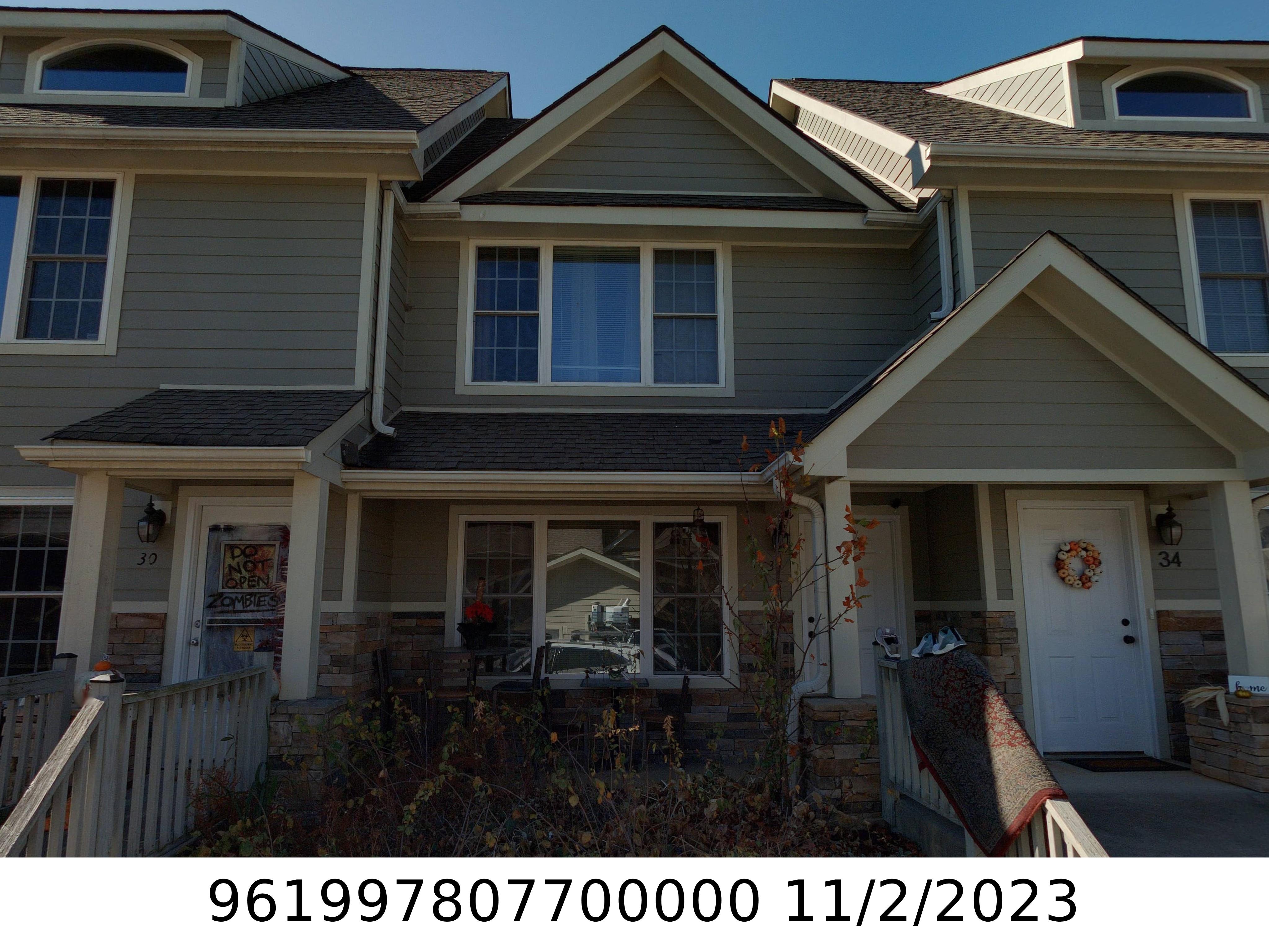 A picture of the property located at 32 ROTUNDA CIR, ASHEVILLE NC 28806.