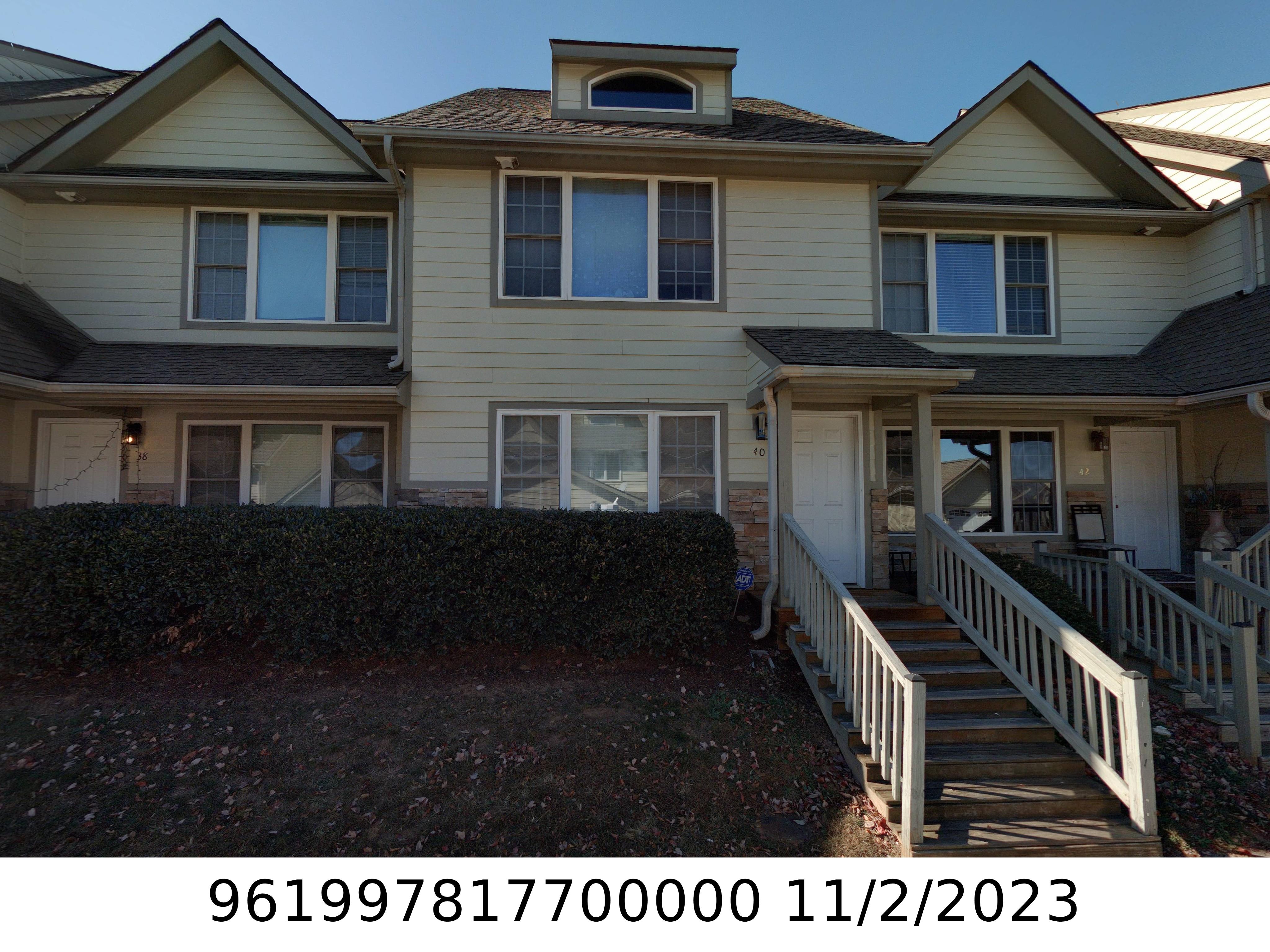 A picture of the property located at 40 ROTUNDA CIR, ASHEVILLE NC 28806.