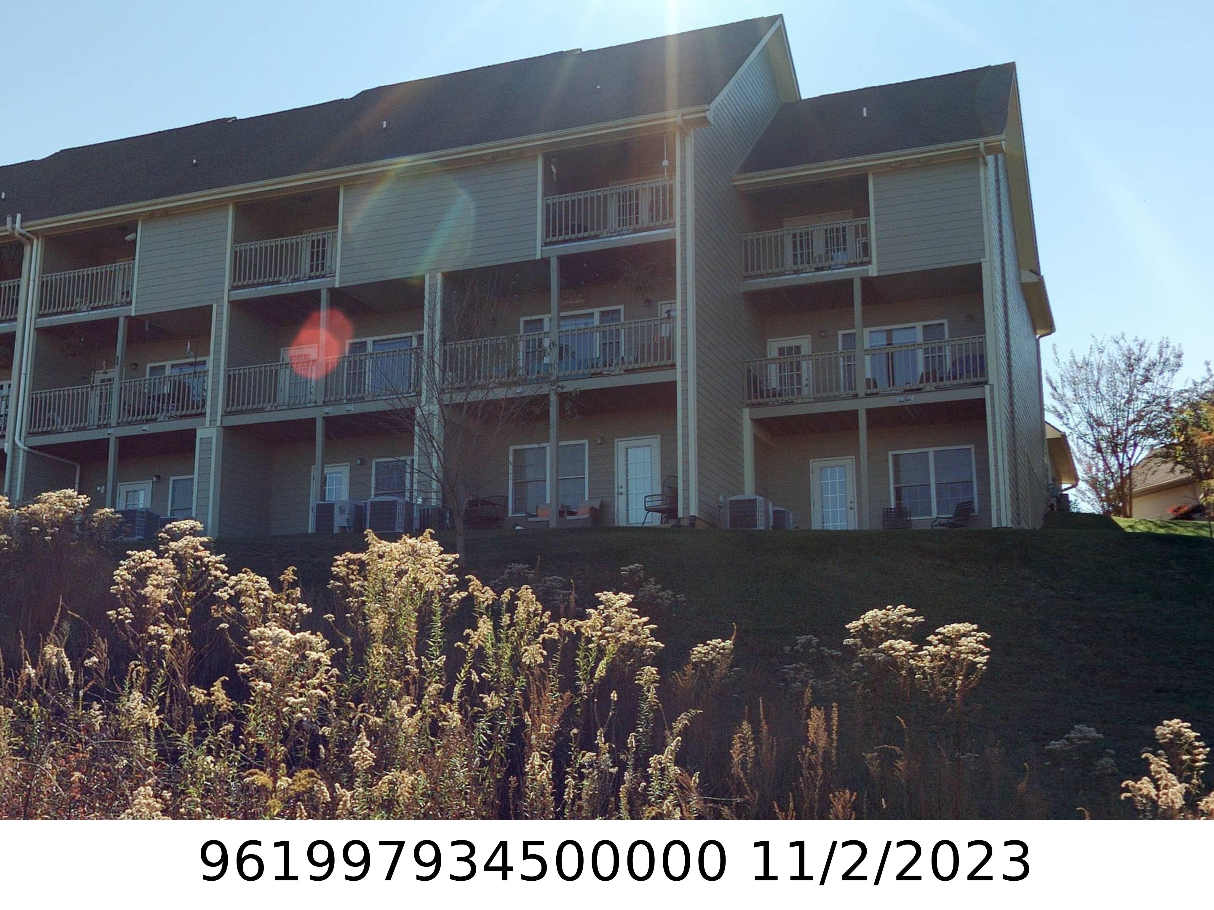 A picture of the property located at 61 ROTUNDA CIR, ASHEVILLE NC 28806.