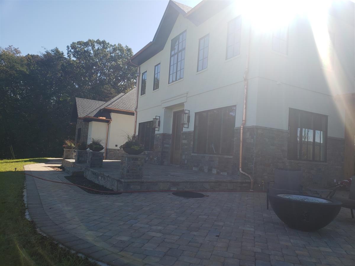 A picture of the property located at 330 AVERY CREEK RD, ARDEN NC 28704.