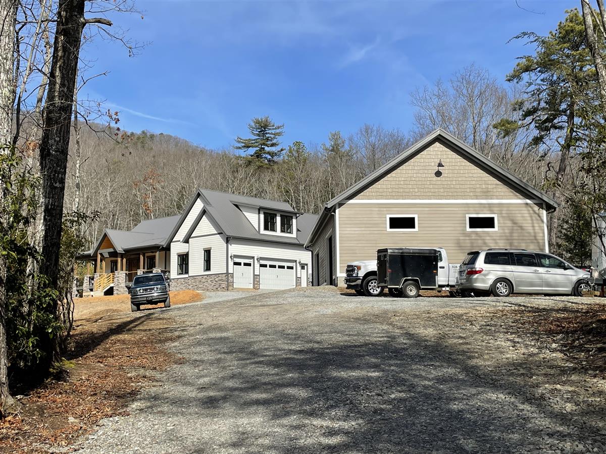 A picture of the property located at 137 SLEEPY GAP RD, ARDEN NC 28704.
