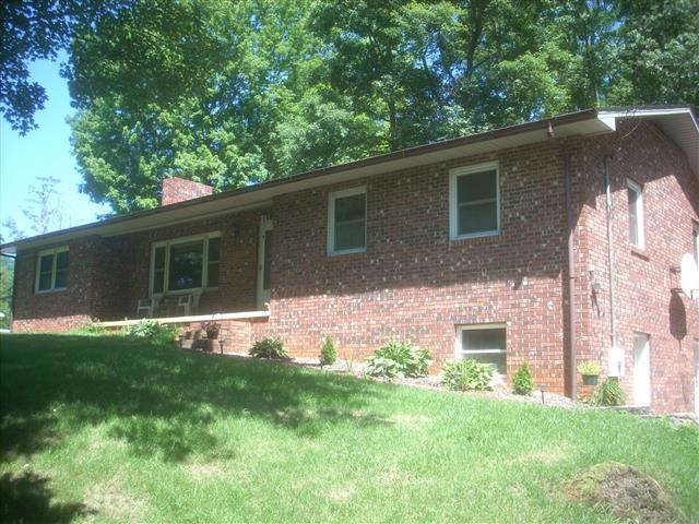A picture of the property located at 91 OWENBY LN, ARDEN NC 28704.