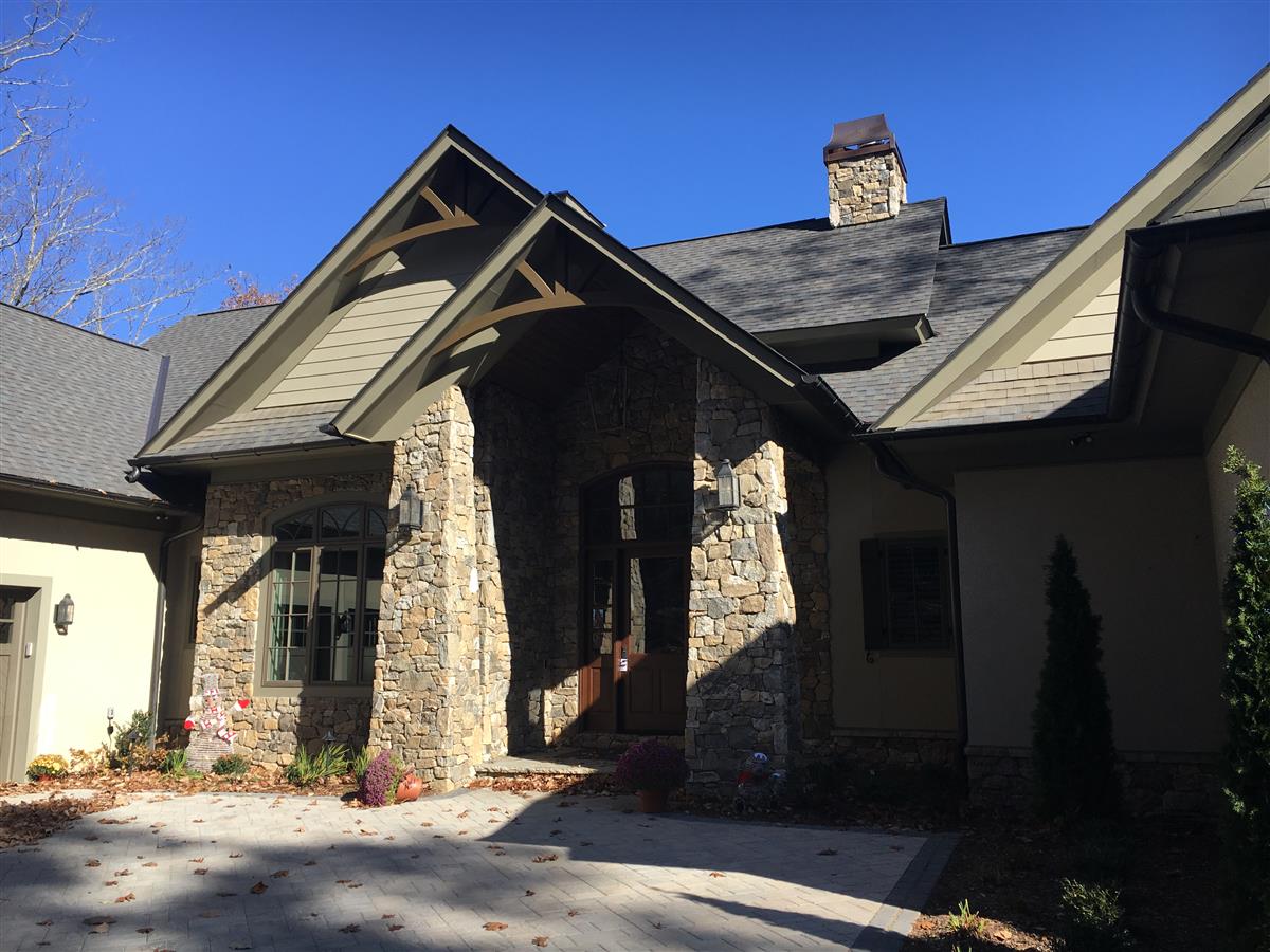 A picture of the property located at 2023 GRAND VISTA CT, ARDEN NC 28704.