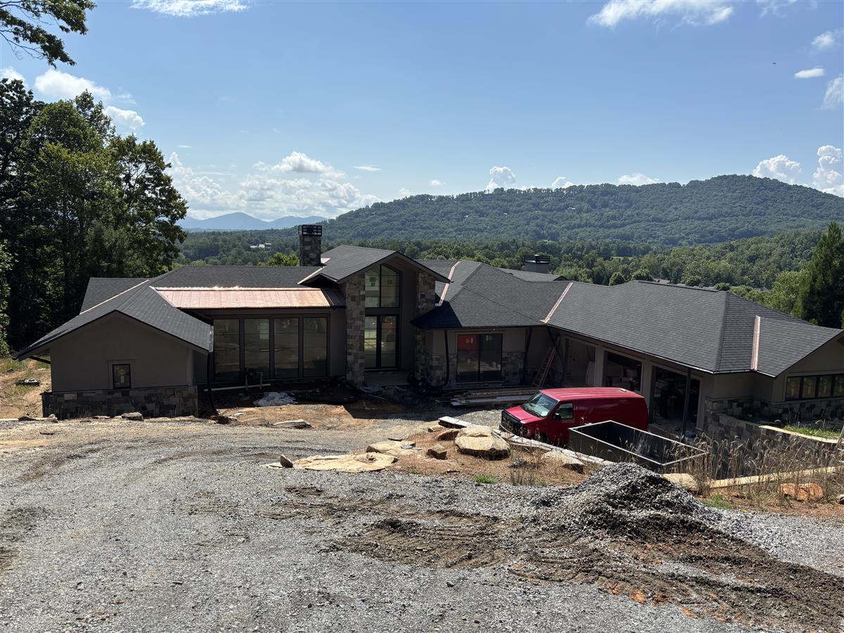 A picture of the property located at 1609 COUNTRY VIEW WAY, ARDEN NC 28704.