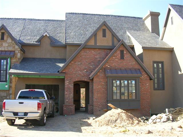 A picture of the property located at 28 VILLAGE OAK DR, ARDEN NC 28704.
