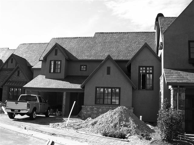 A picture of the property located at 30 VILLAGE OAK DR, ARDEN NC 28704.