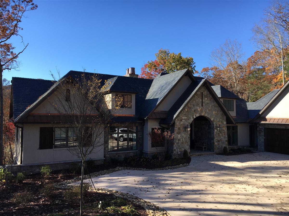 A picture of the property located at 1003 GREY BARK LN, ARDEN NC 28704.