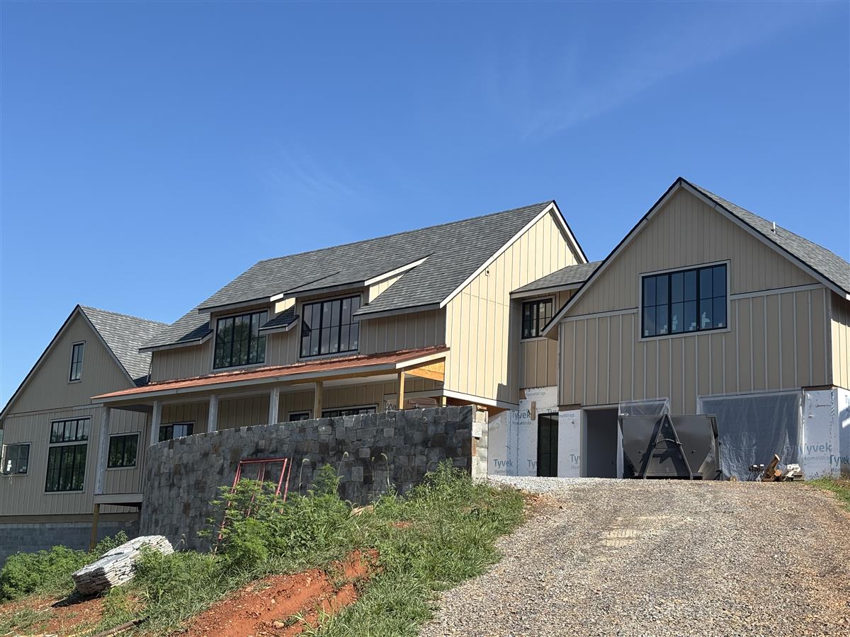 A picture of the property located at 6 WALNUT VALLEY PKWY, ARDEN NC 28704.