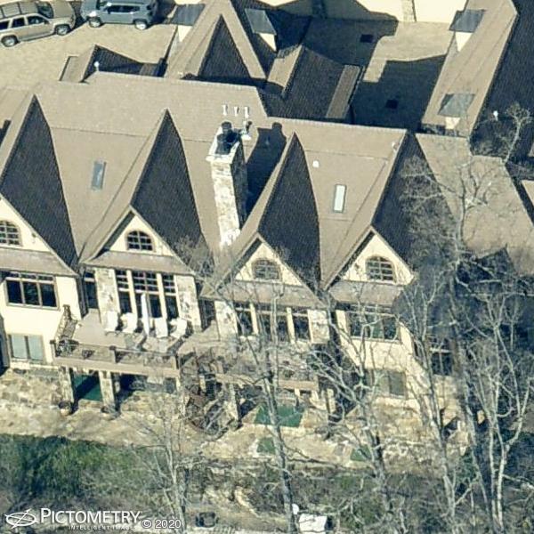 A picture of the property located at 994 CLOVERTOP LN, ARDEN NC 28704.