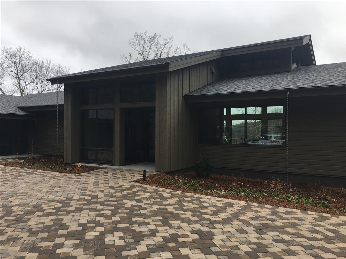 A picture of the property located at 716 CRAGGYSIDE LN, ARDEN NC 28704.