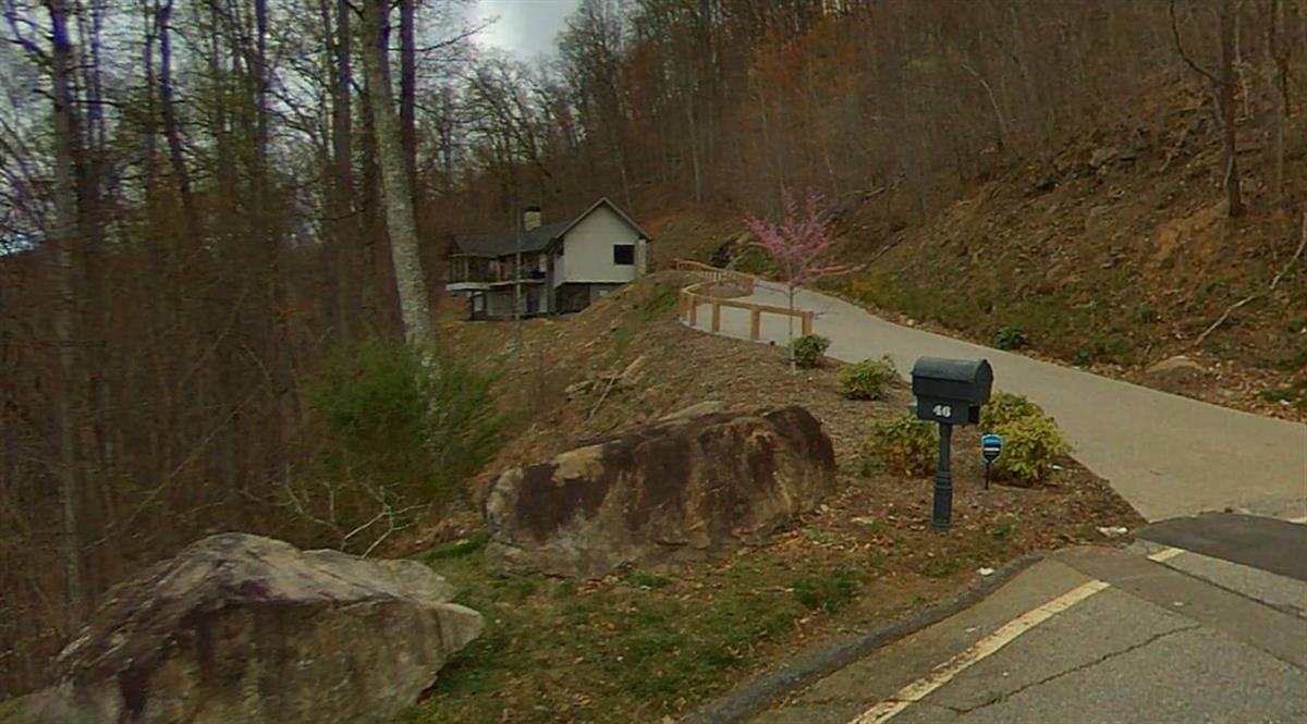 A picture of the property located at 46 RAVEN CLIFF LN, ARDEN NC 28704.