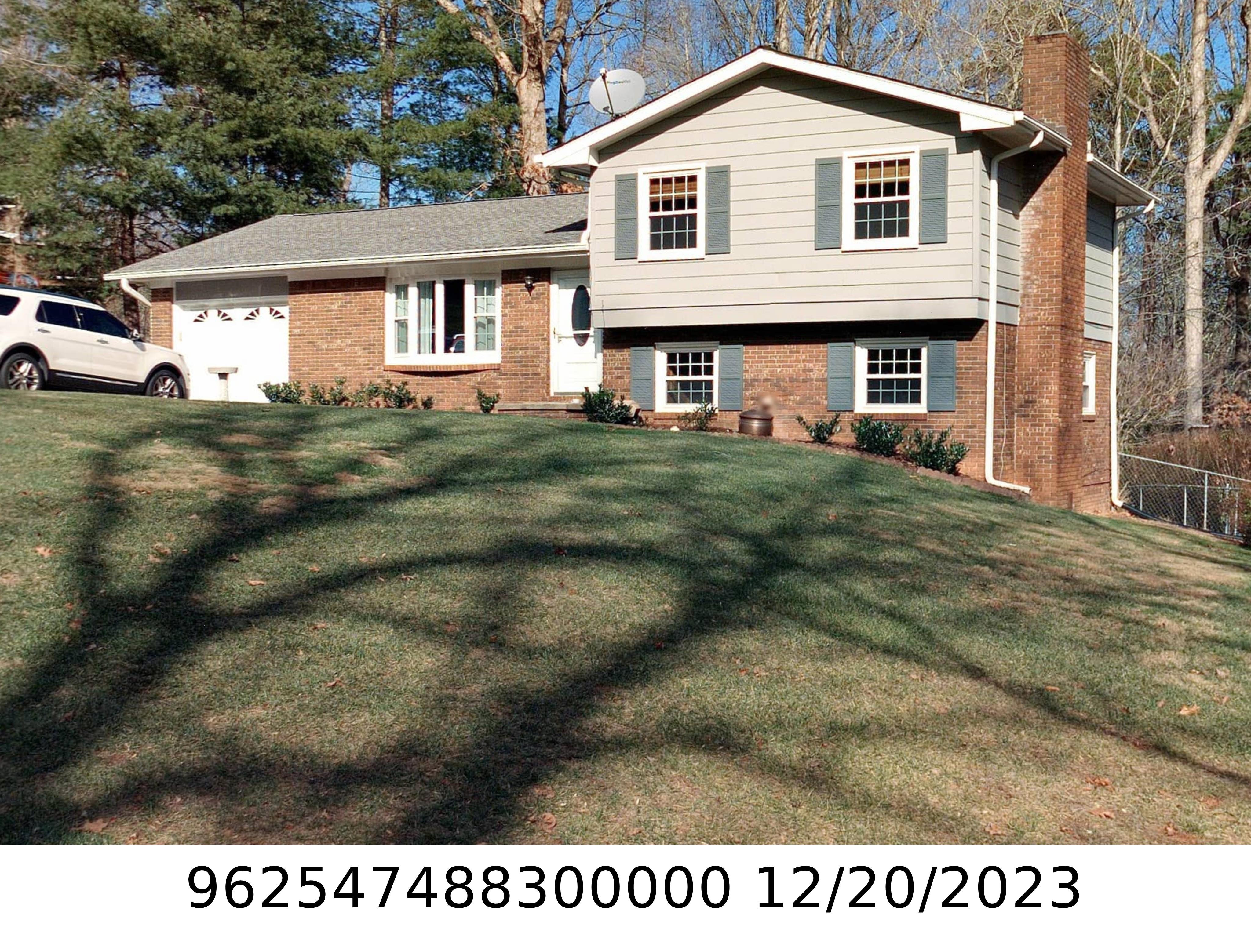 A picture of the property located at 23 AUBURNDALE DR, ASHEVILLE NC 28806.
