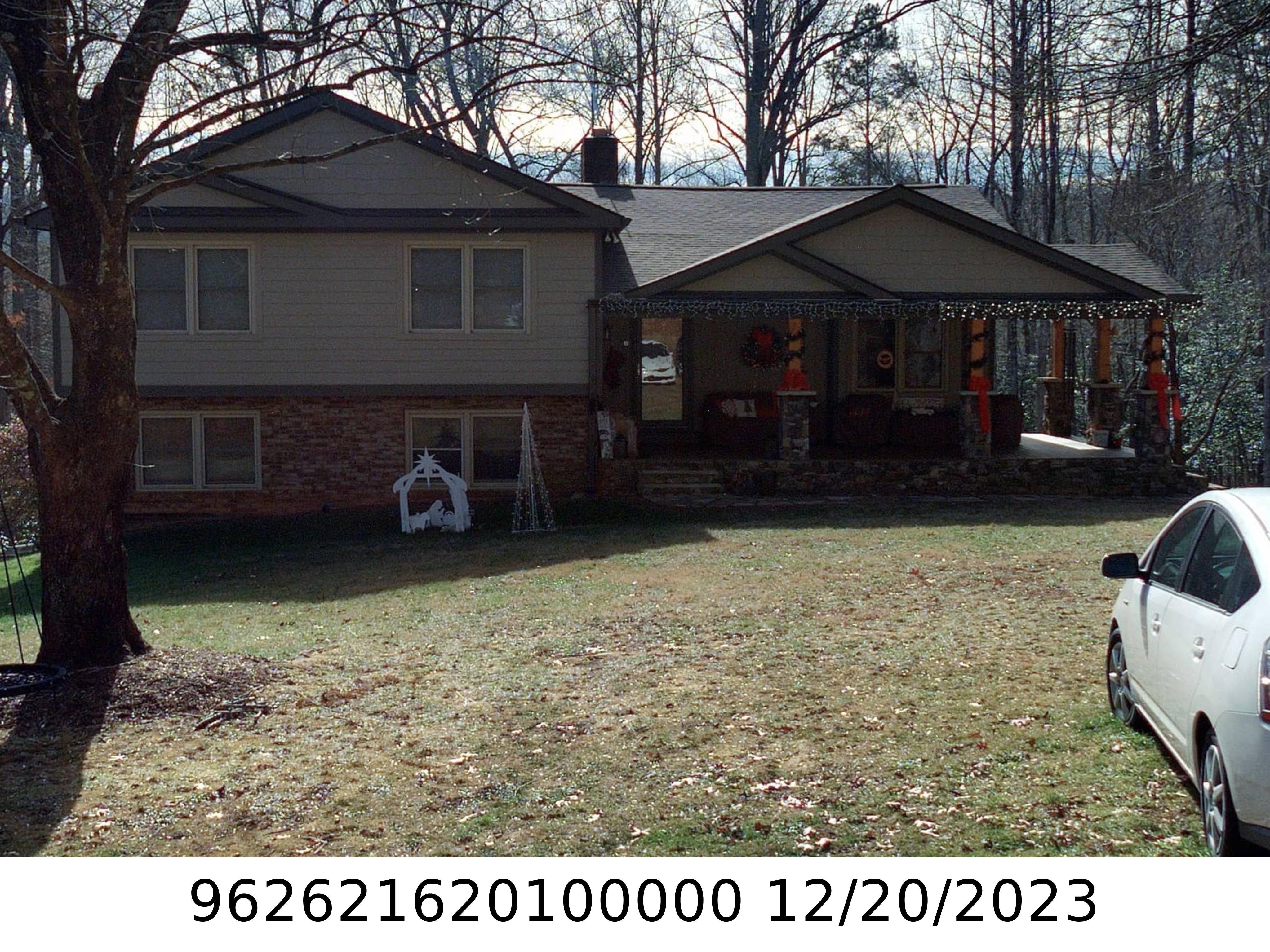 A picture of the property located at 54 HOLLY LN, ASHEVILLE NC 28806.