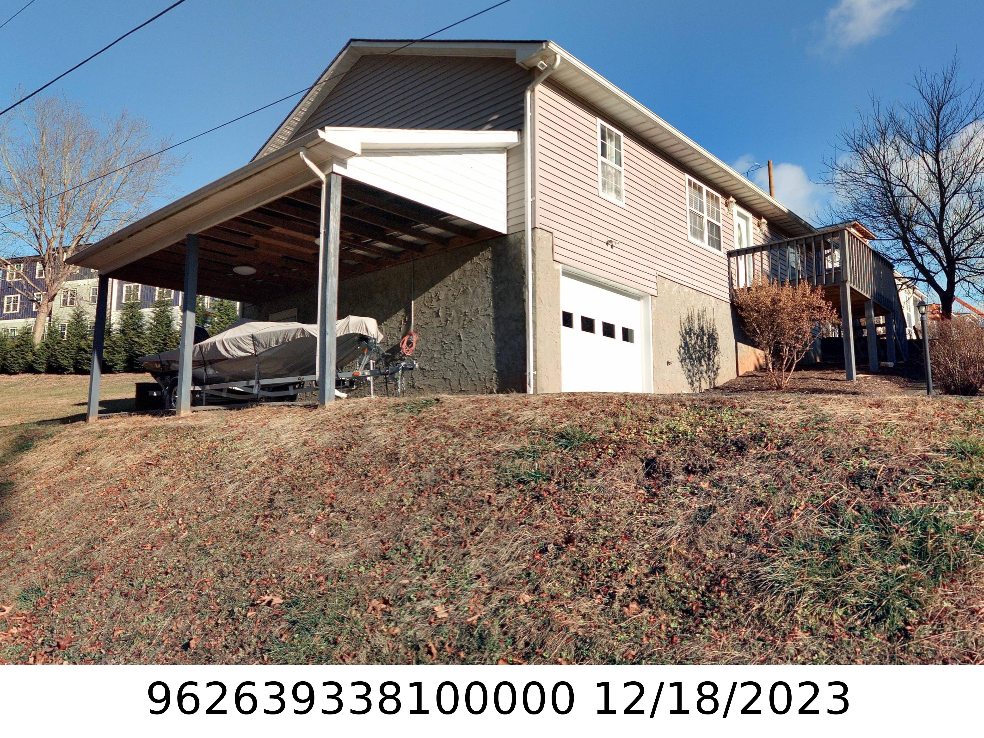 A picture of the property located at 15 HOUSE LN, ASHEVILLE NC 28806.