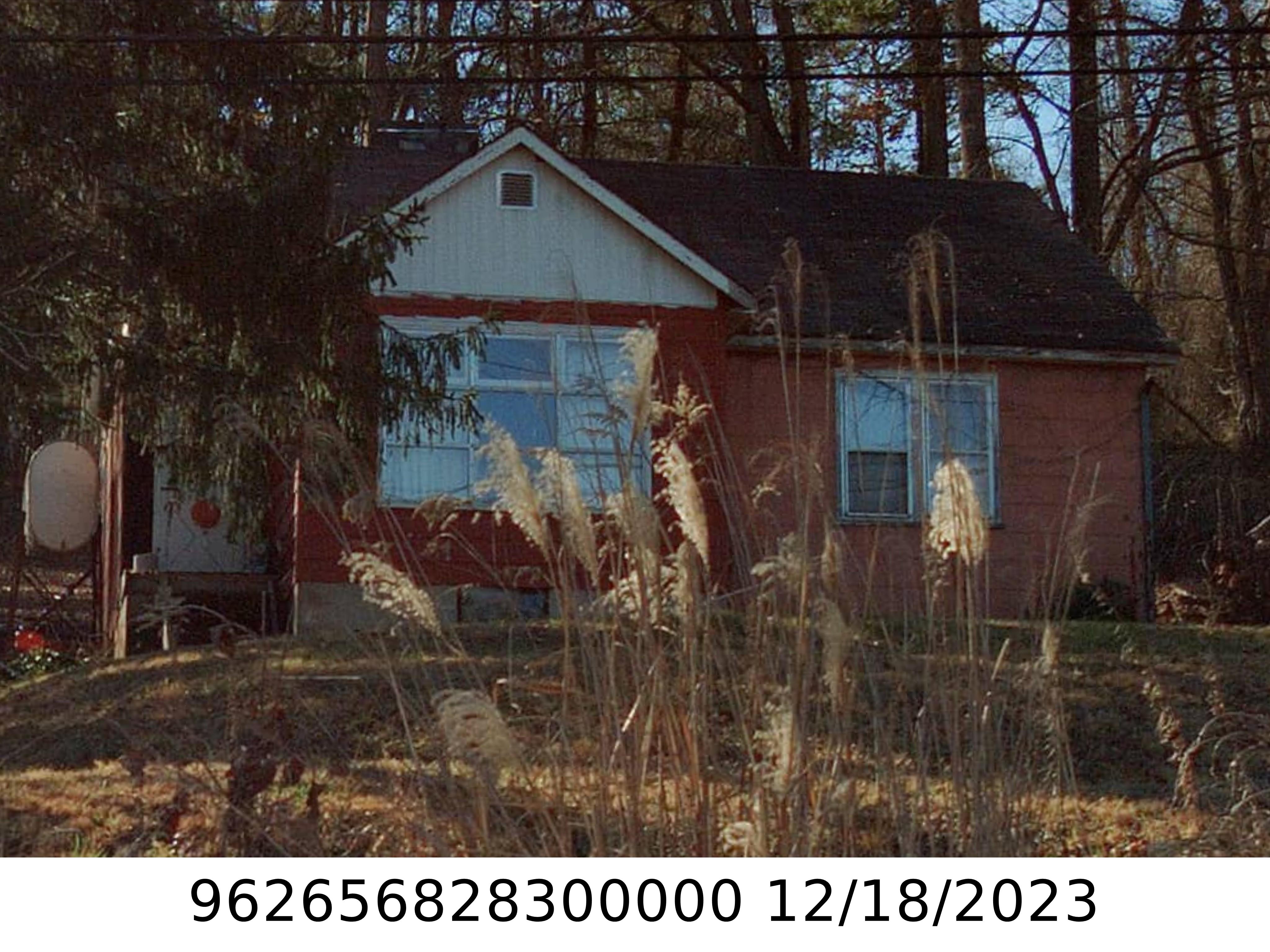 A picture of the property located at 42 OLD SARDIS ROAD CIR, ASHEVILLE NC 28806.