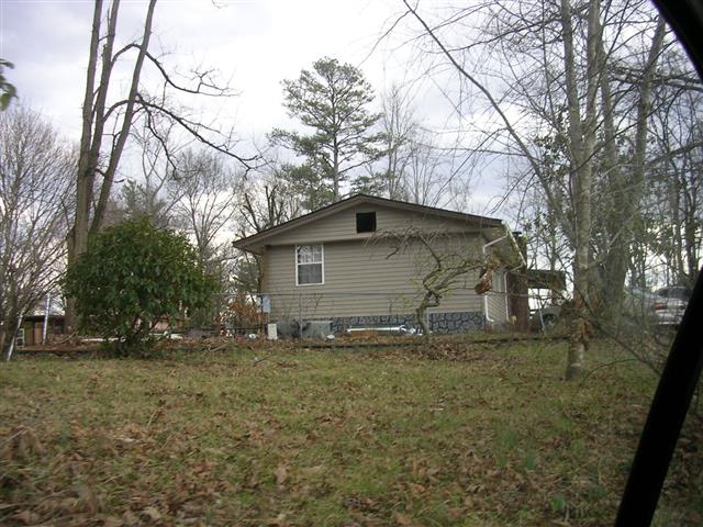 A picture of the property located at 27 CHARLIE ARTHUR LN, ASHEVILLE NC 28806.