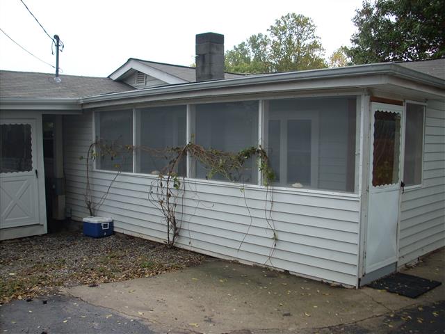 A picture of the property located at 18 ROCKY RIDGE RD, ASHEVILLE NC 28806.