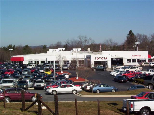 A picture of the property located at 777 BREVARD RD ASHEVILLE NC.