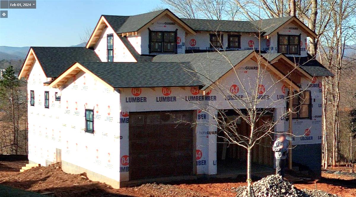 A picture of the property located at 46 ASHE PARK CIR, ASHEVILLE NC 28806.