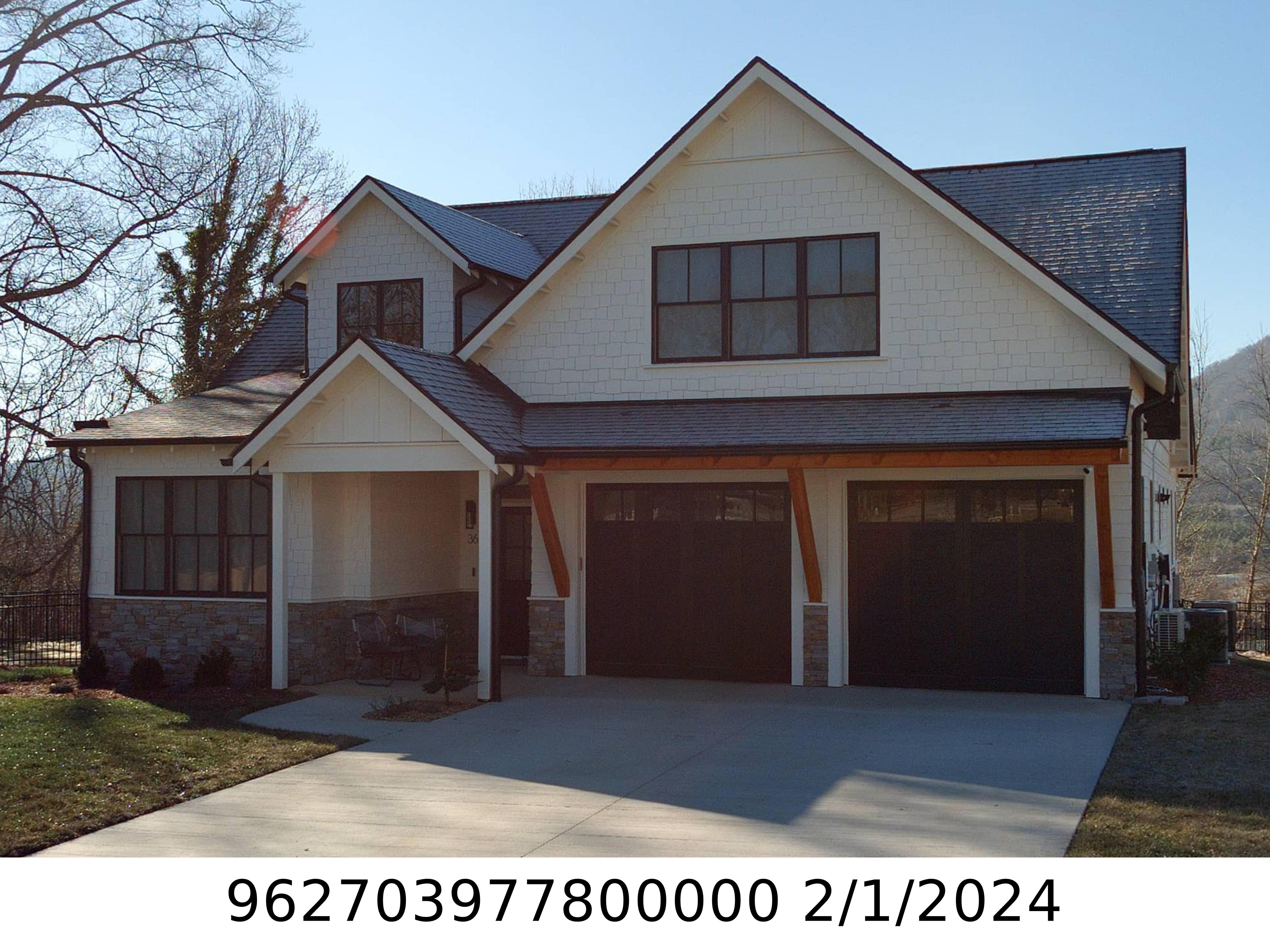 A picture of the property located at 36 ASHE PARK CIR, ASHEVILLE NC 28806.