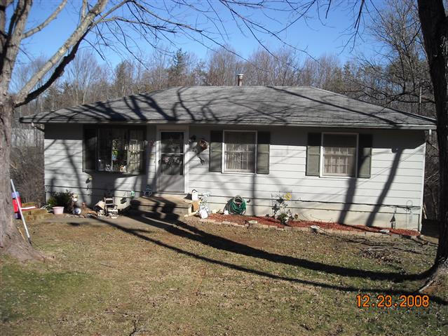 A picture of the property located at 29 GRANDVIEW CIR, ASHEVILLE NC 28806.