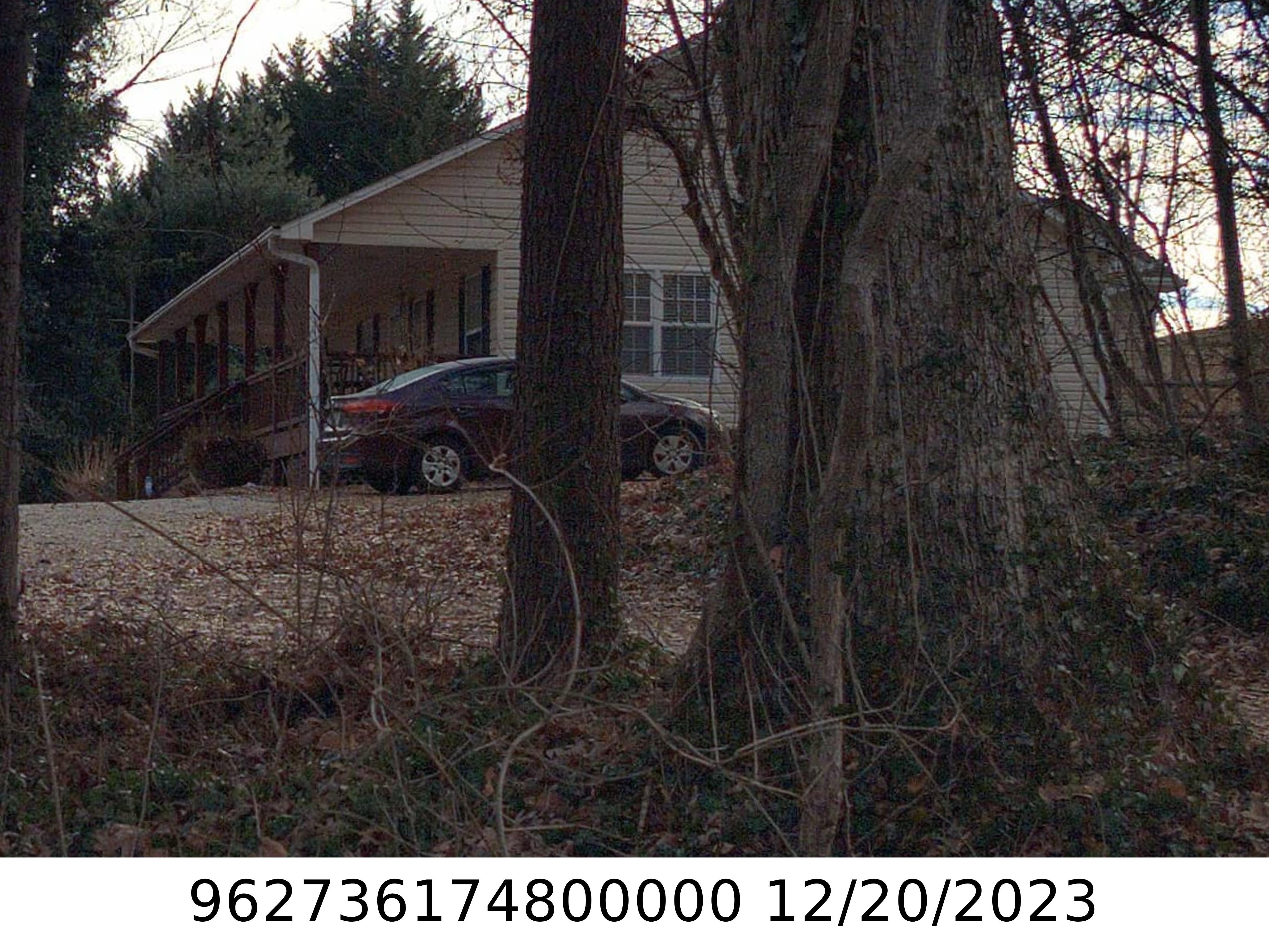 A picture of the property located at 25 CHANCE COVE LN, ASHEVILLE NC 28806.