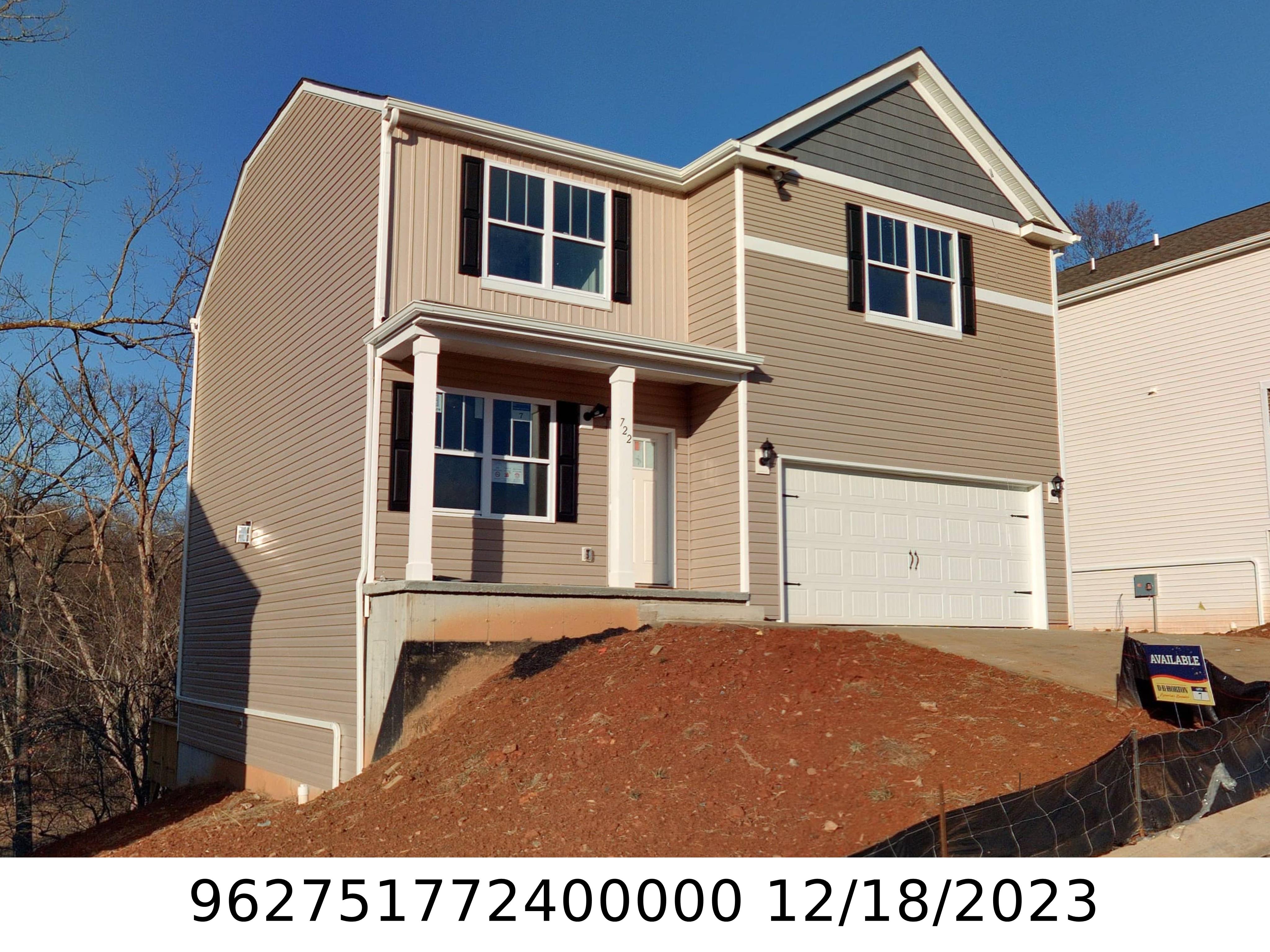 A picture of the property located at 722 FOUNTAIN PARK BLVD, ASHEVILLE NC 28806.