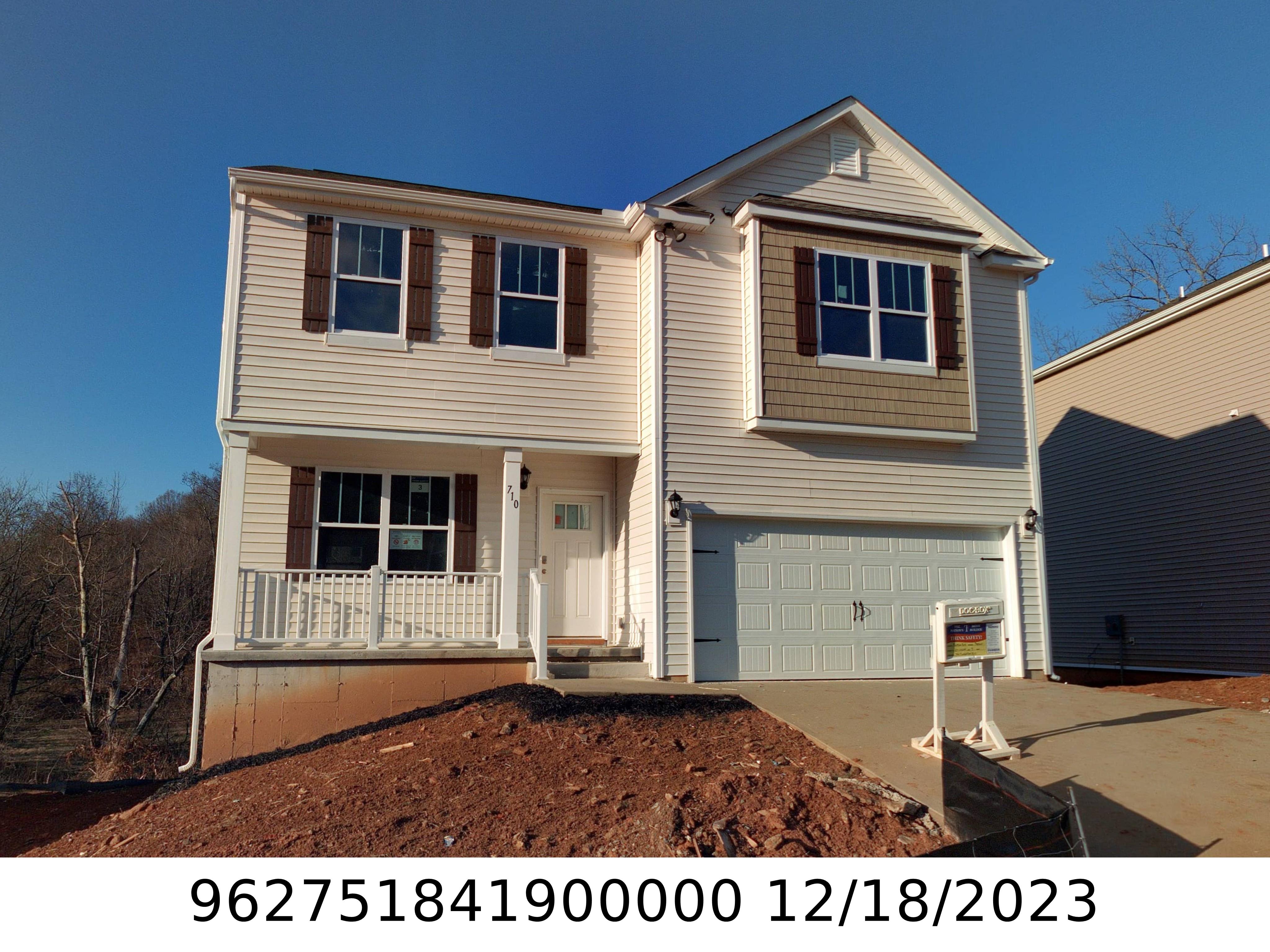 A picture of the property located at 710 FOUNTAIN PARK BLVD, ASHEVILLE NC 28806.