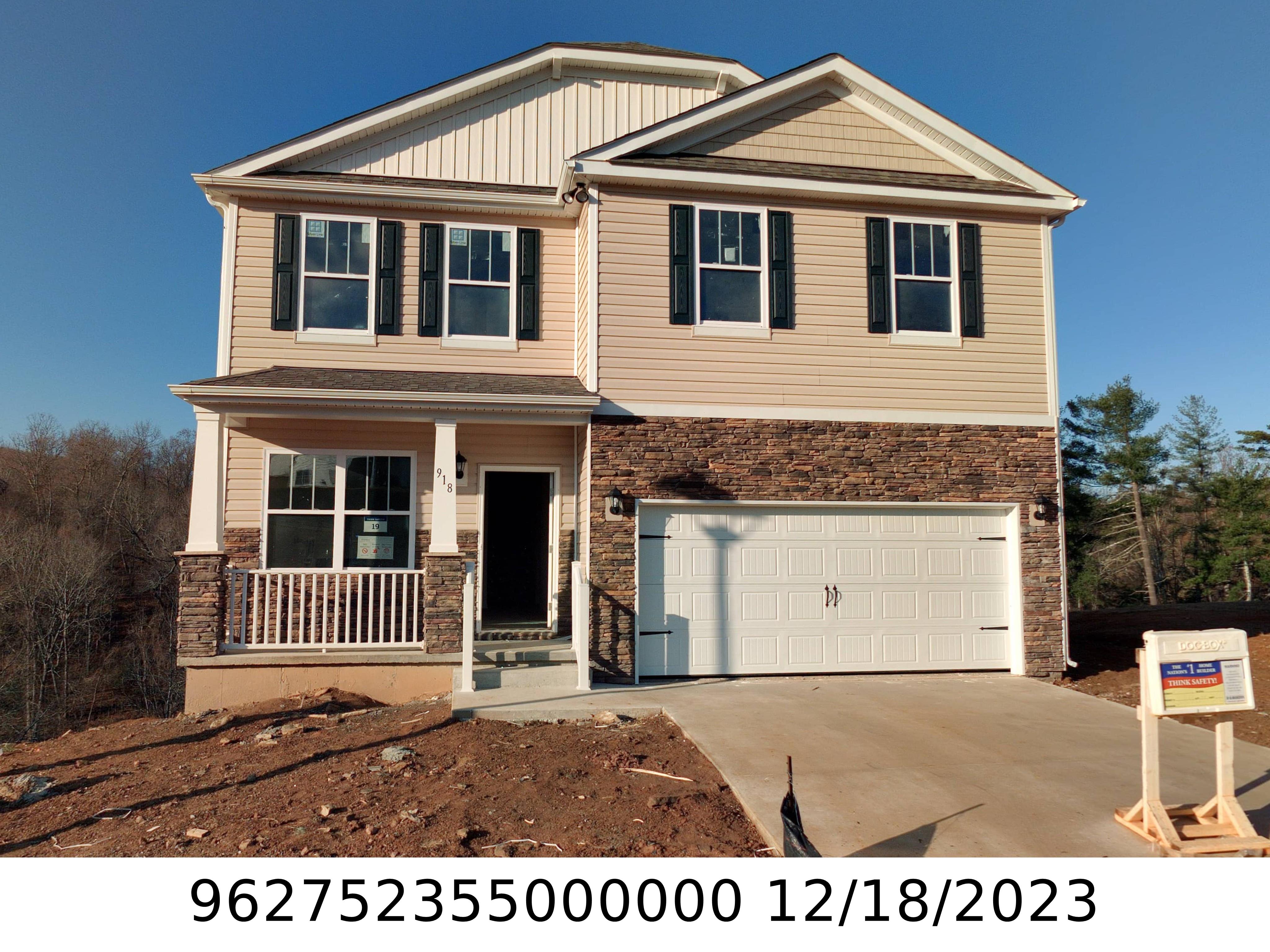 A picture of the property located at 918 NEWPORT CT, ASHEVILLE NC 28806.