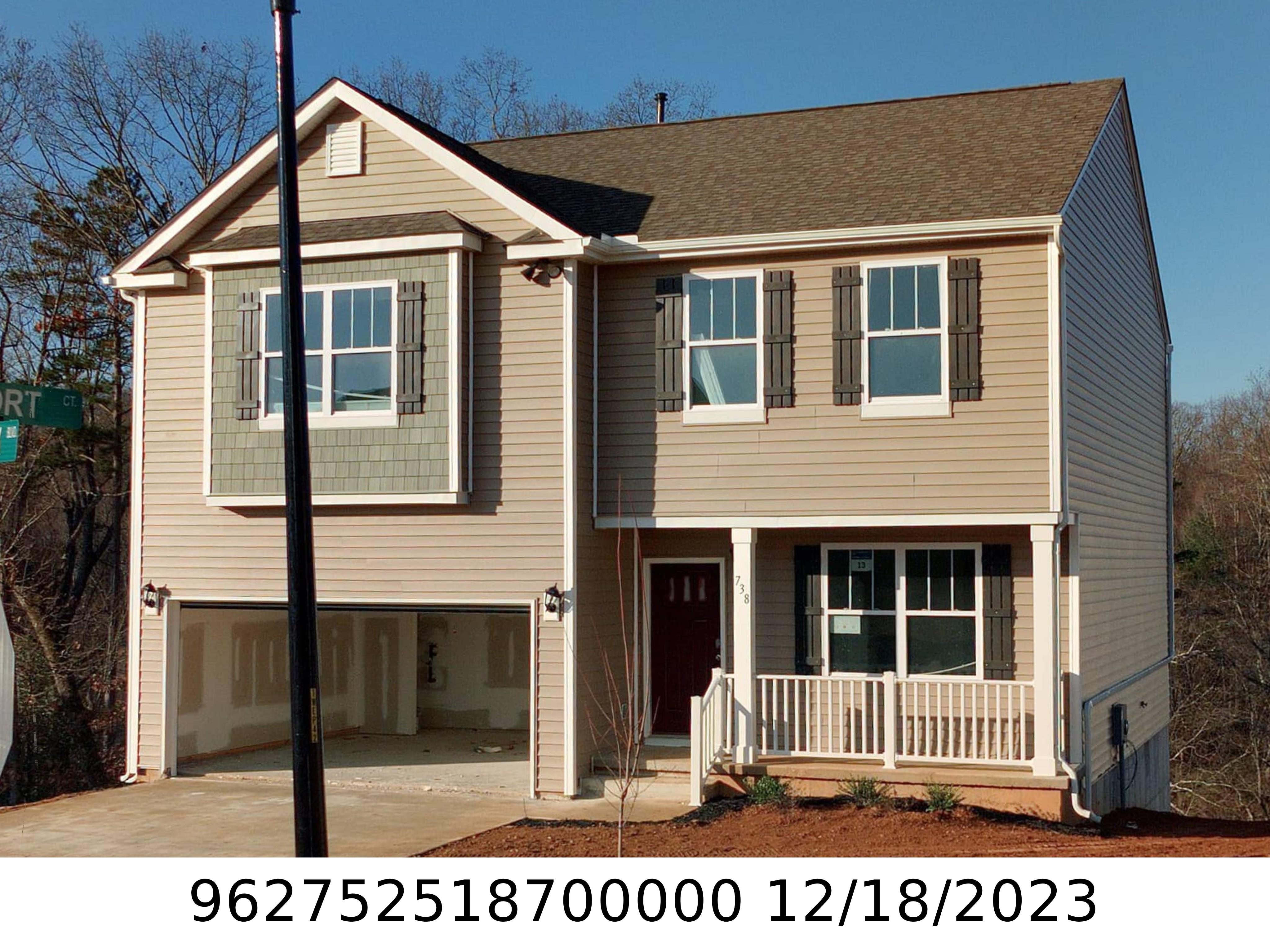 A picture of the property located at 738 FOUNTAIN PARK BLVD, ASHEVILLE NC 28806.
