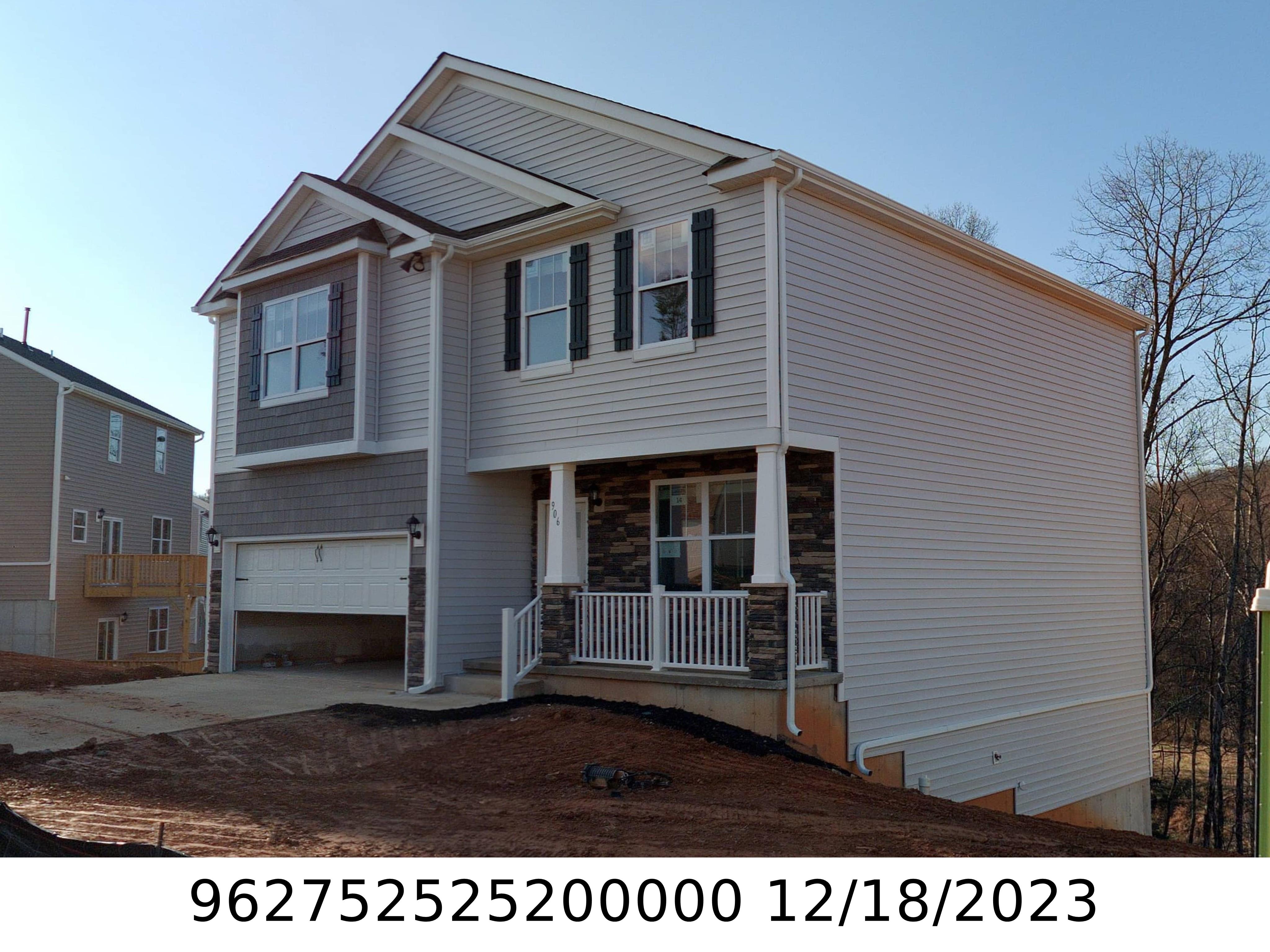 A picture of the property located at 906 NEWPORT CT, ASHEVILLE NC 28806.