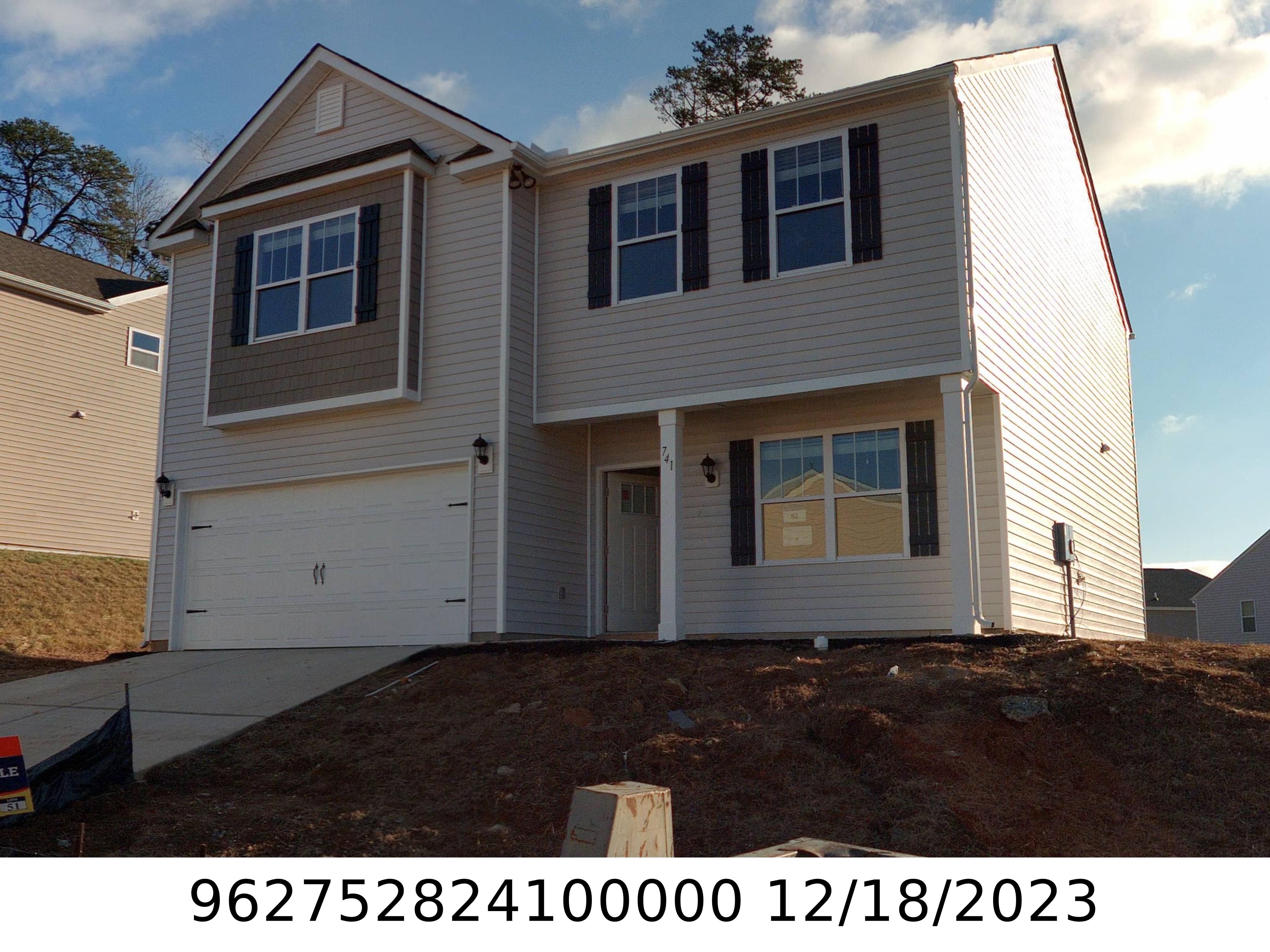 A picture of the property located at 741 FOUNTAIN PARK BLVD, ASHEVILLE NC 28806.