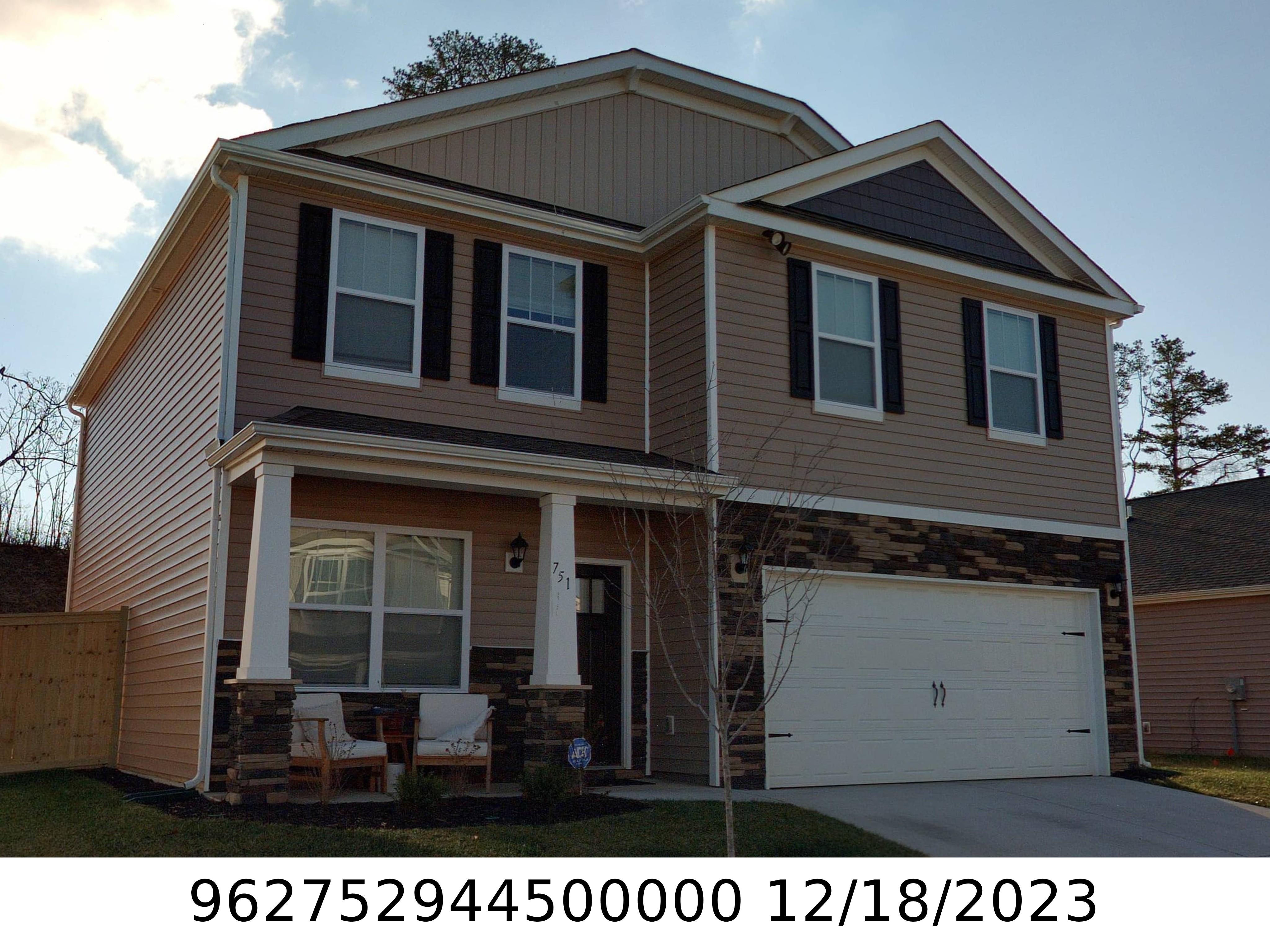 A picture of the property located at 751 FOUNTAIN PARK BLVD, ASHEVILLE NC 28806.