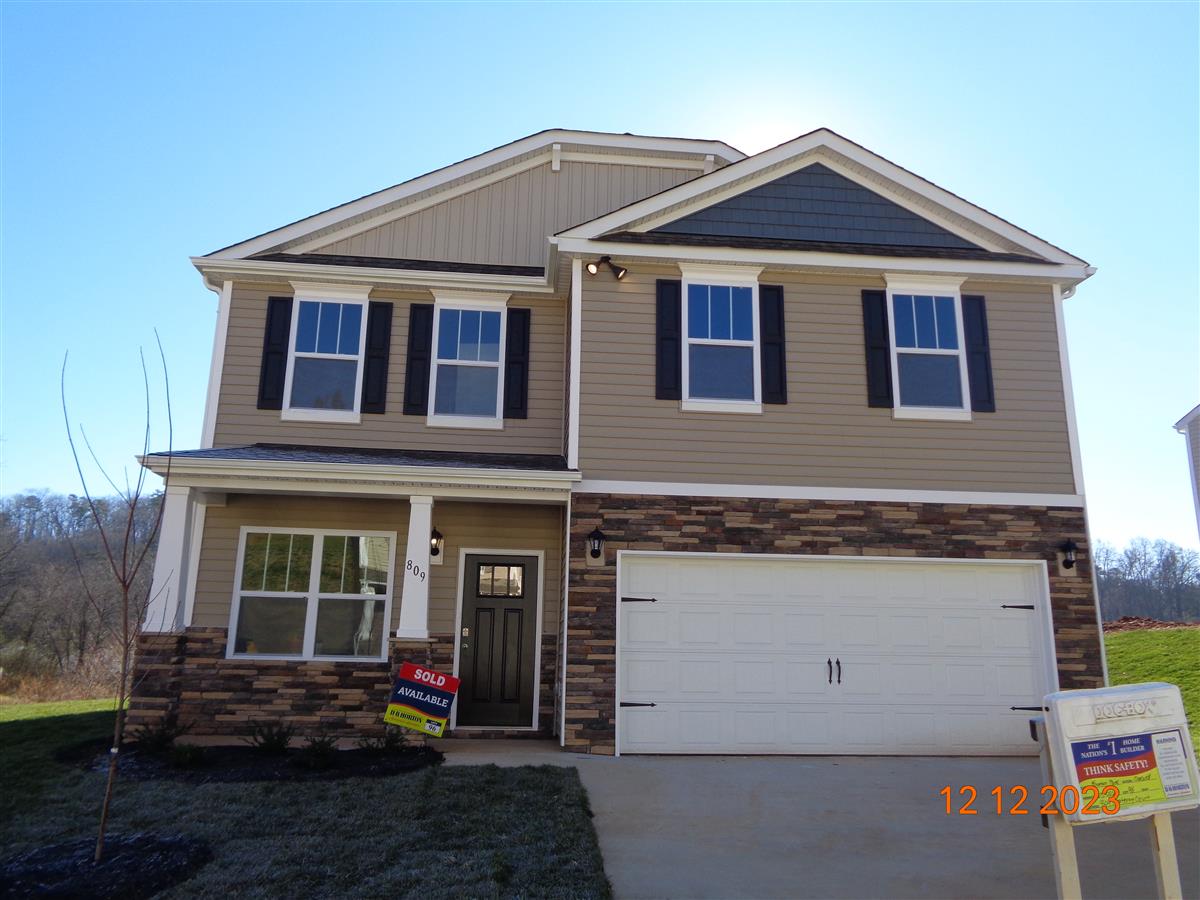 A picture of the property located at 809 MONTEREY CT, ASHEVILLE NC 28806.