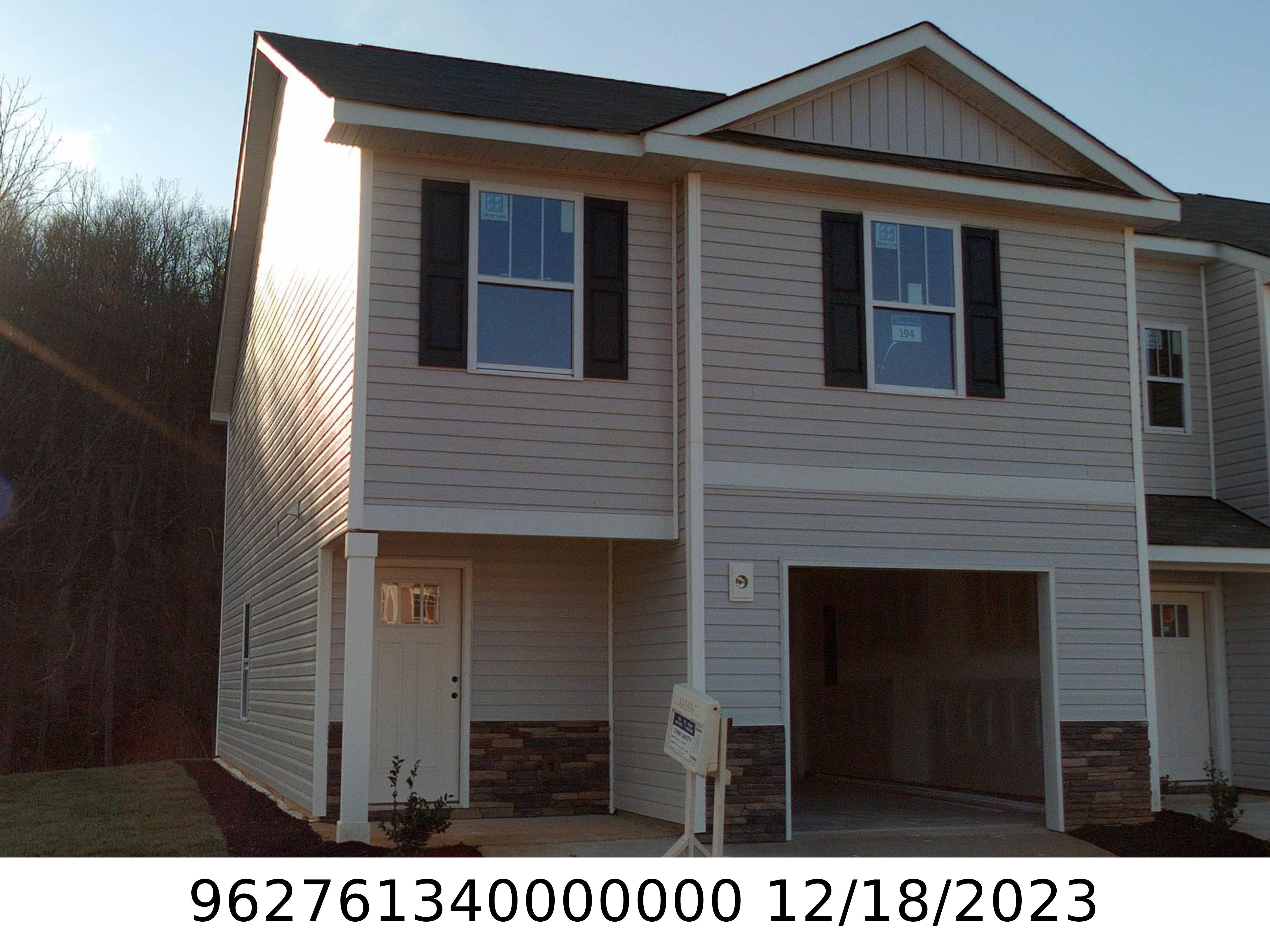 A picture of the property located at 33 MONROE CREEK BLVD, ASHEVILLE NC 28806.