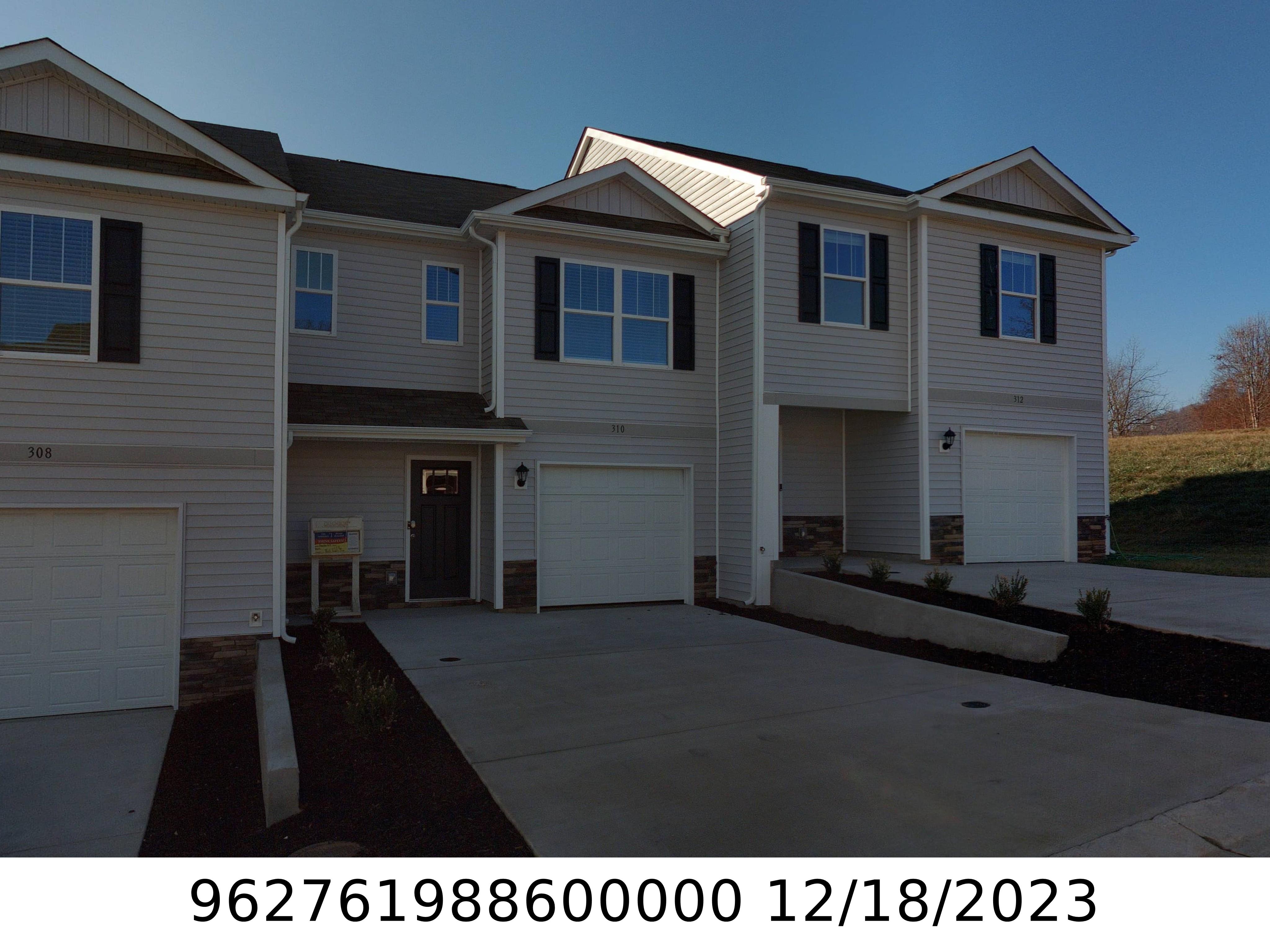 A picture of the property located at 312 PACIFIC HEIGHTS DR, ASHEVILLE NC 28806.