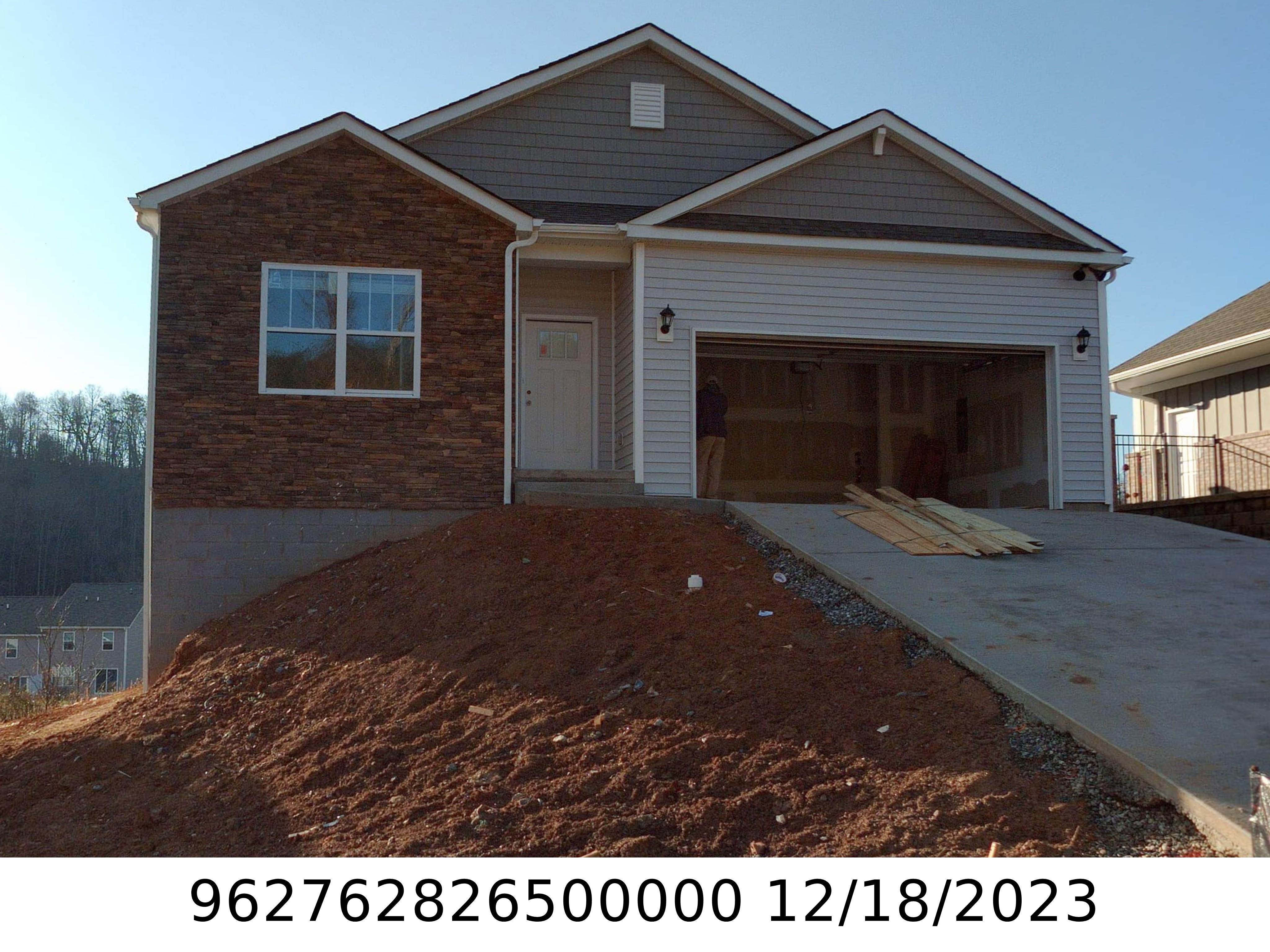 A picture of the property located at 154 MONROE CREEK BLVD, ASHEVILLE NC 28806.