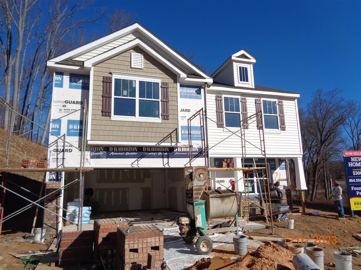A picture of the property located at 147 MONROE CREEK BLVD, ASHEVILLE NC 28806.